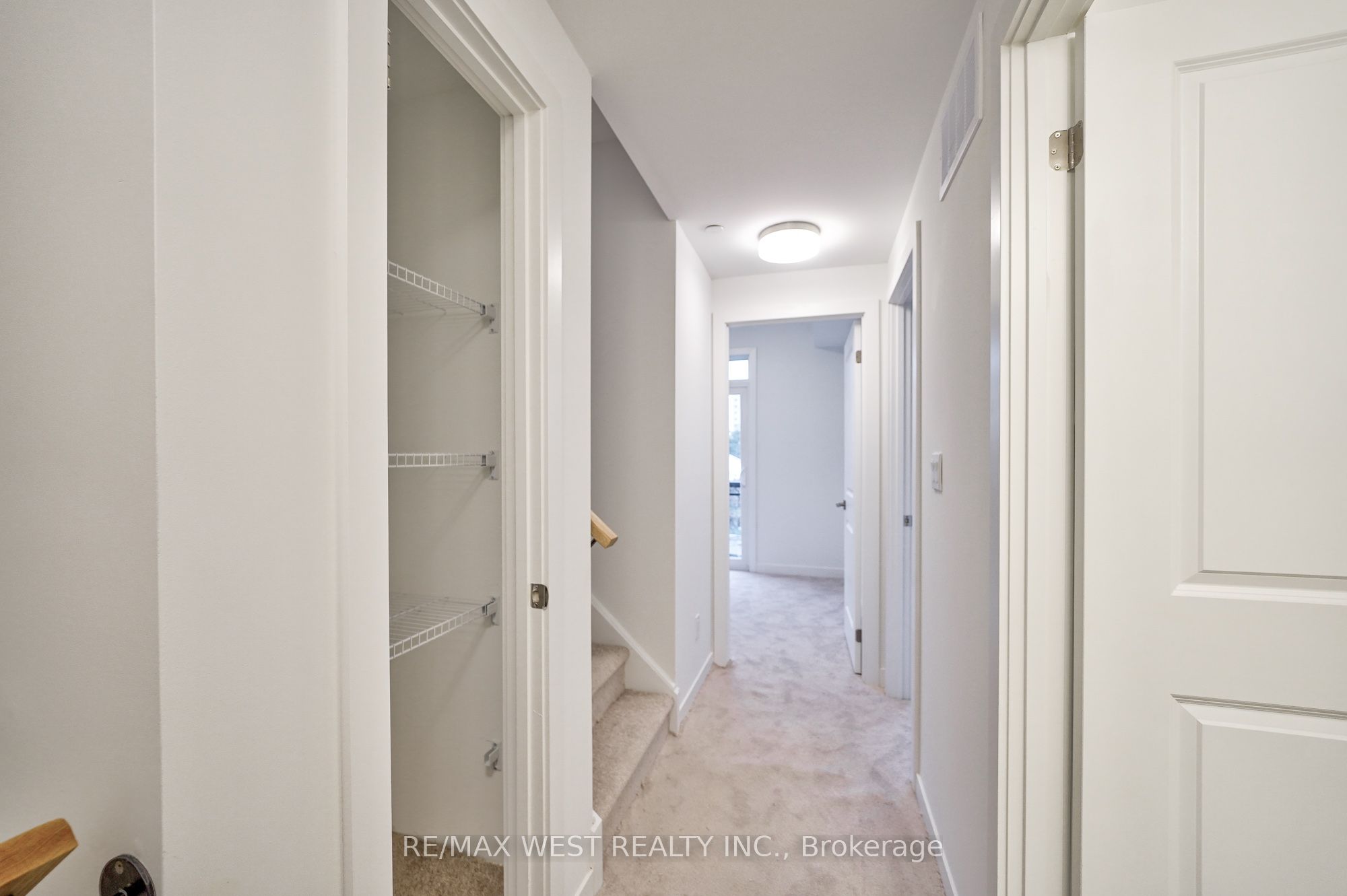 4015 Hickory Drive, #Th11