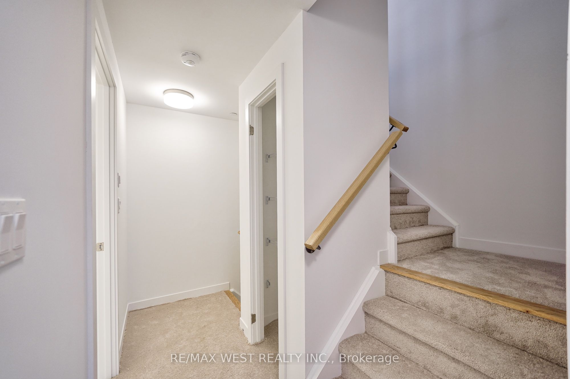 4015 Hickory Drive, #Th11