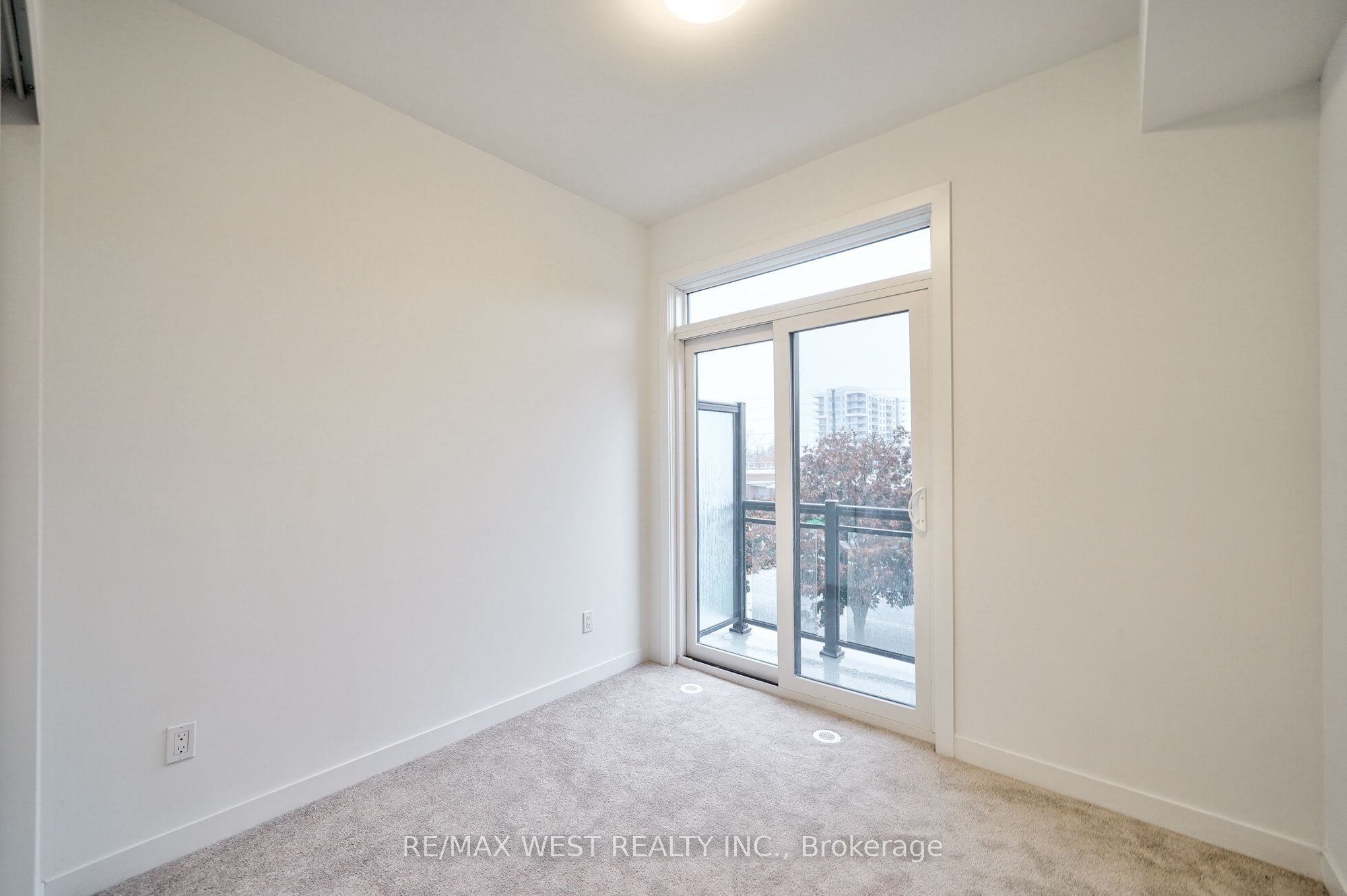 4015 Hickory Drive, #Th11