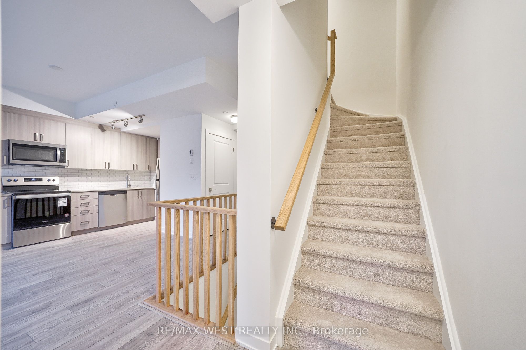 4015 Hickory Drive, #Th11