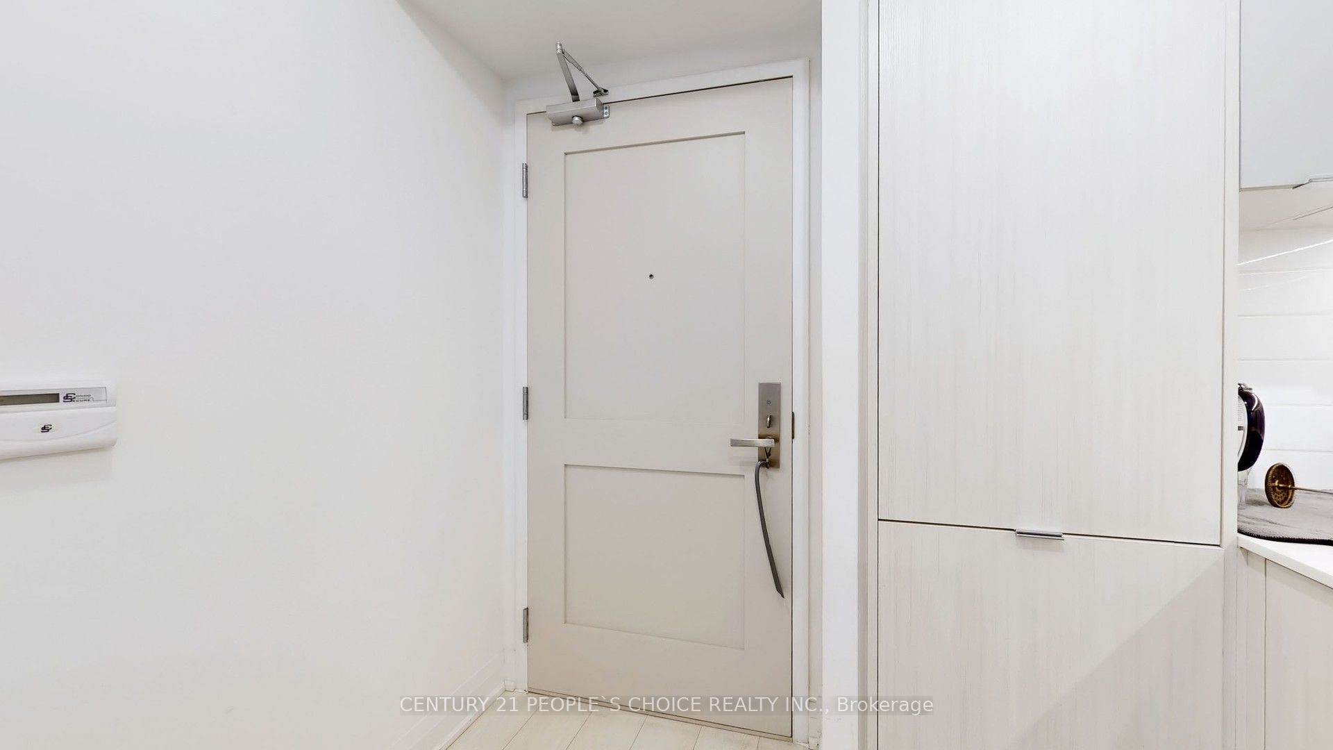 26 Gibbs Road, #827