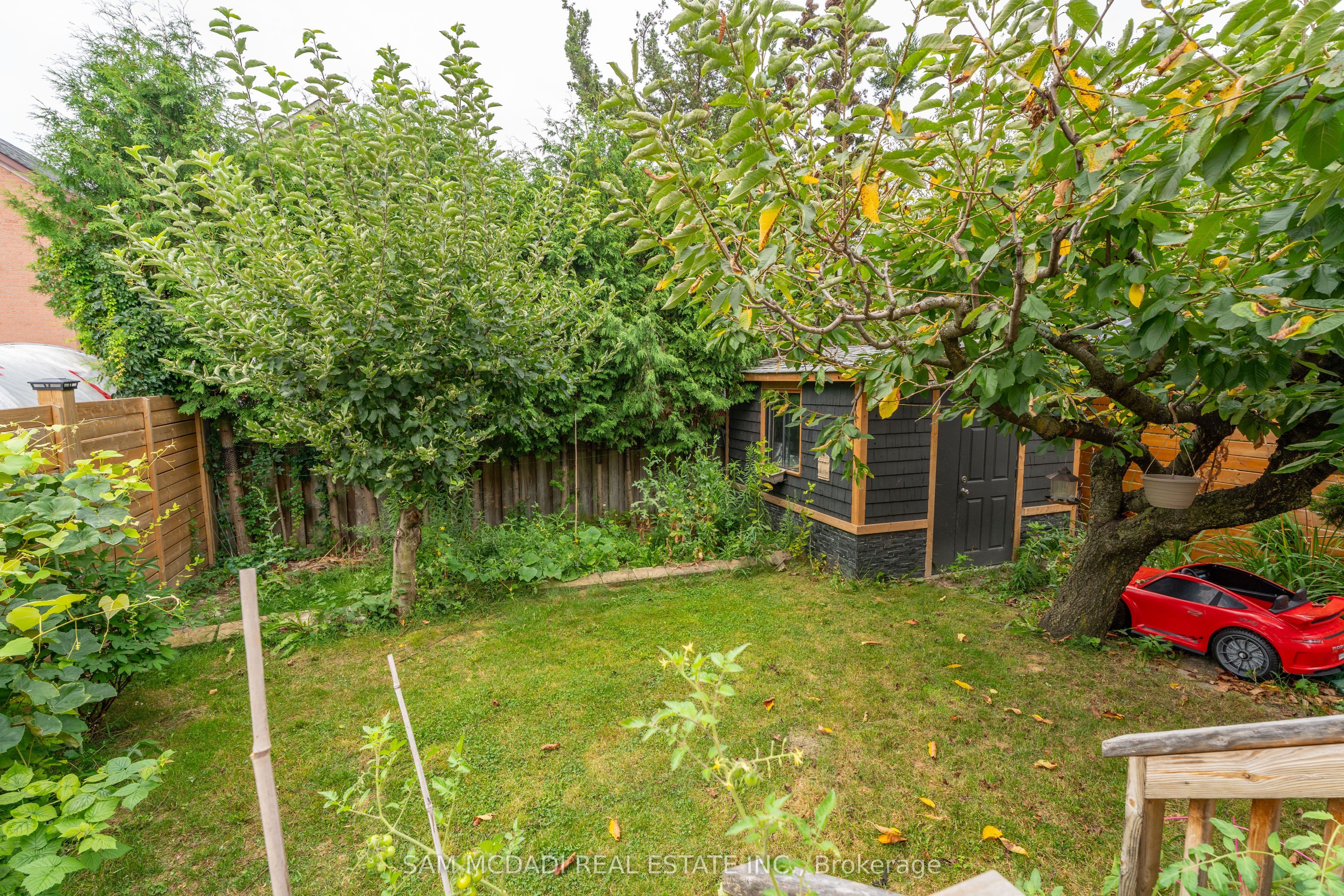 4484 Jenkins Crescent