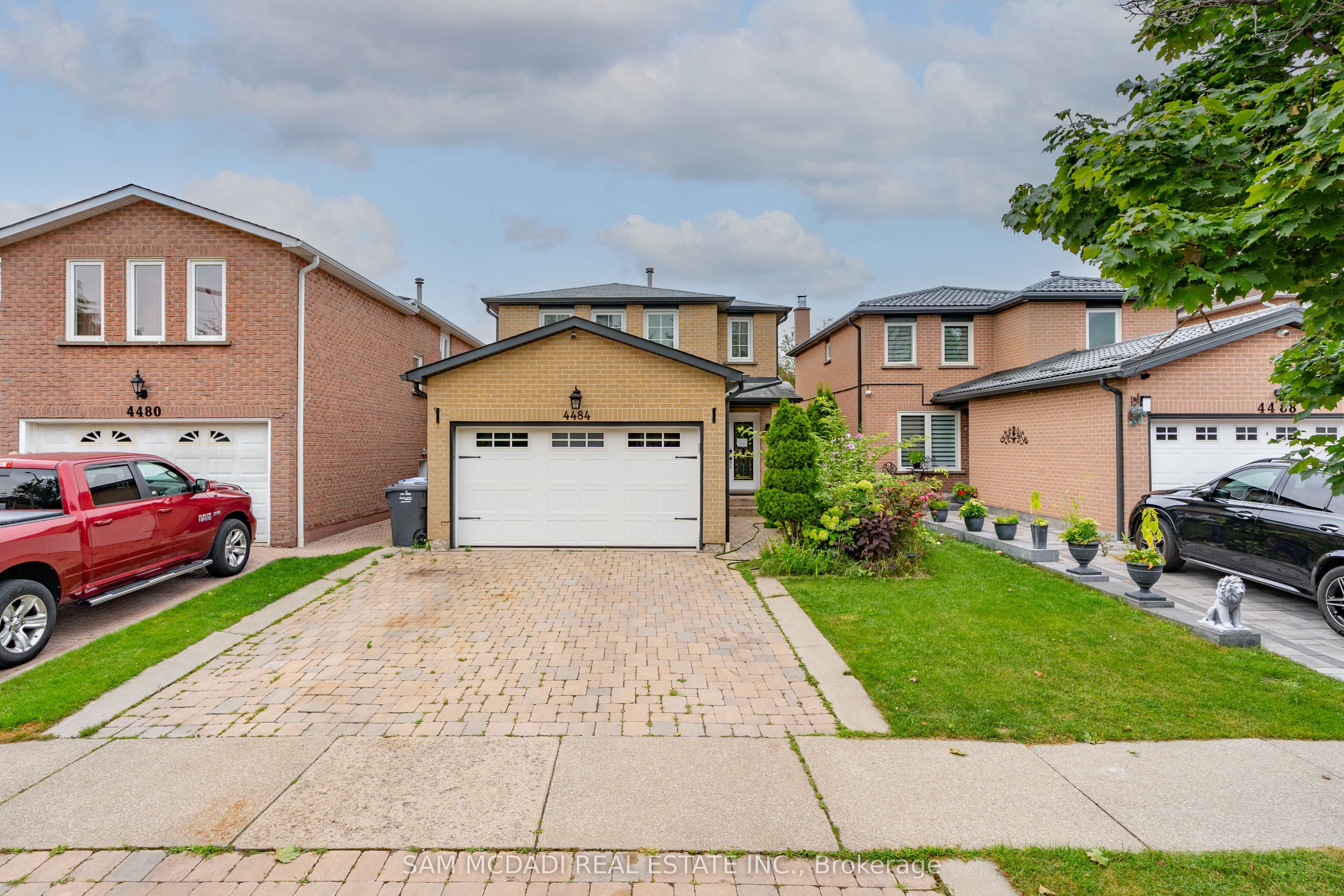 4484 Jenkins Crescent
