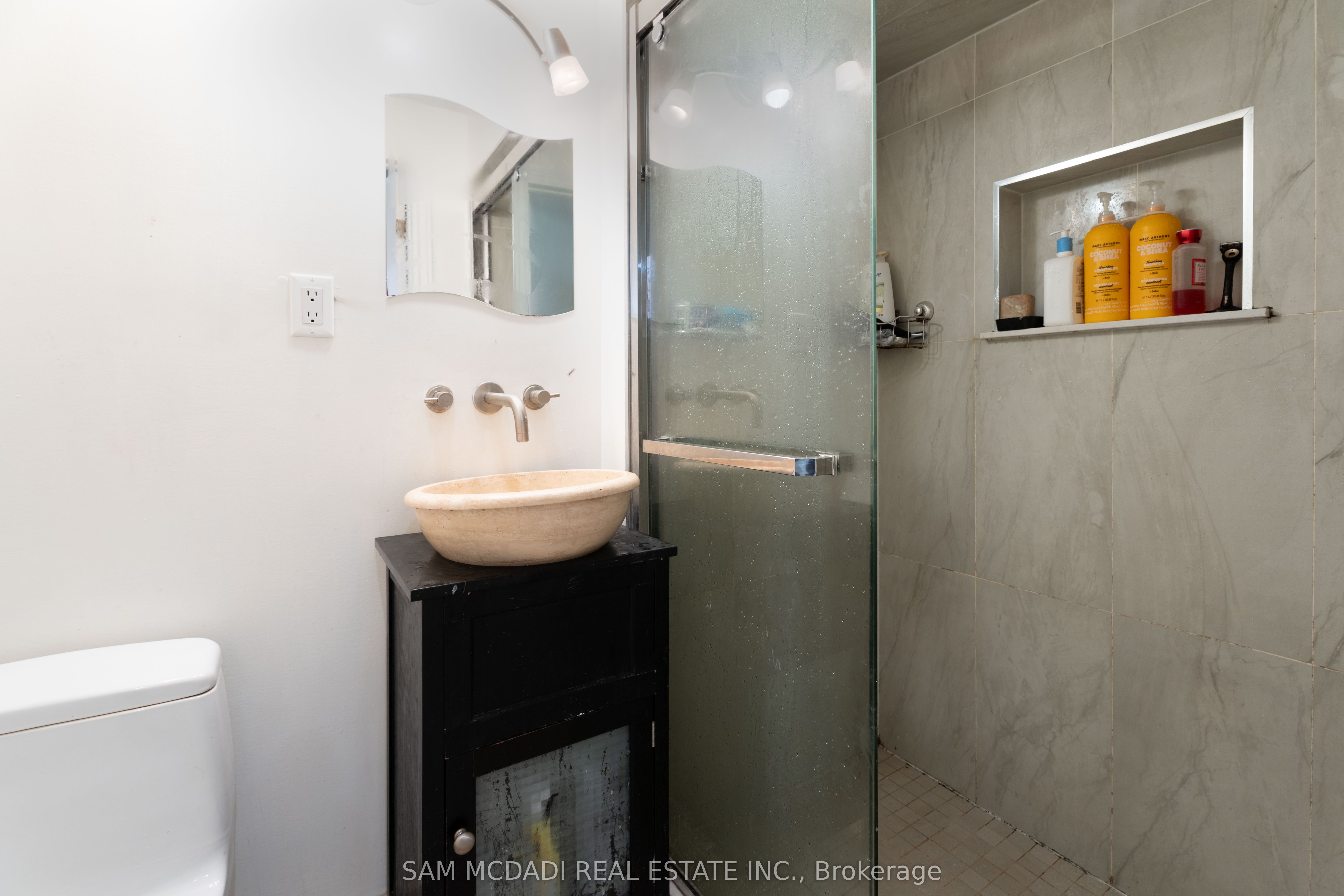 4484 Jenkins Crescent
