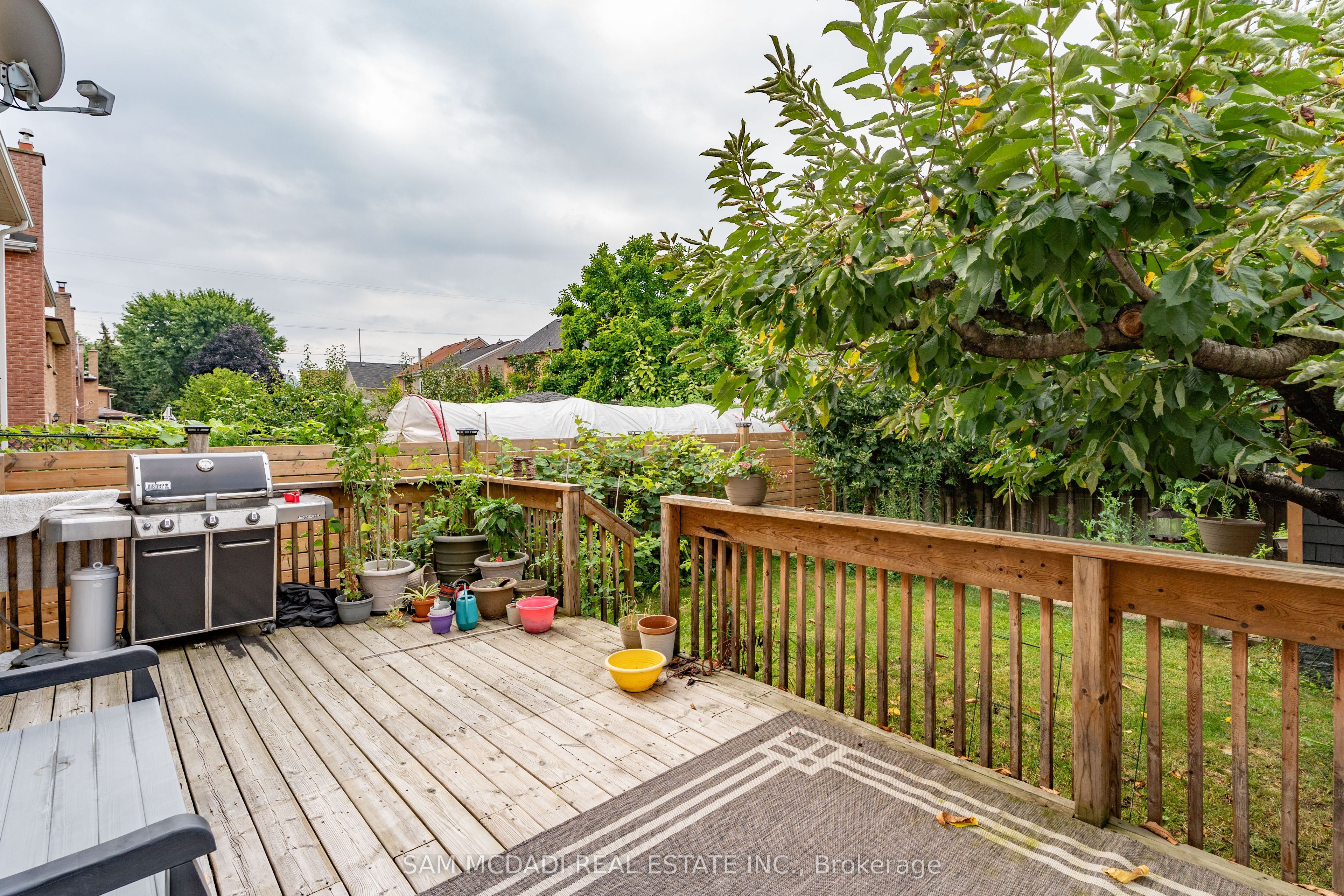 4484 Jenkins Crescent