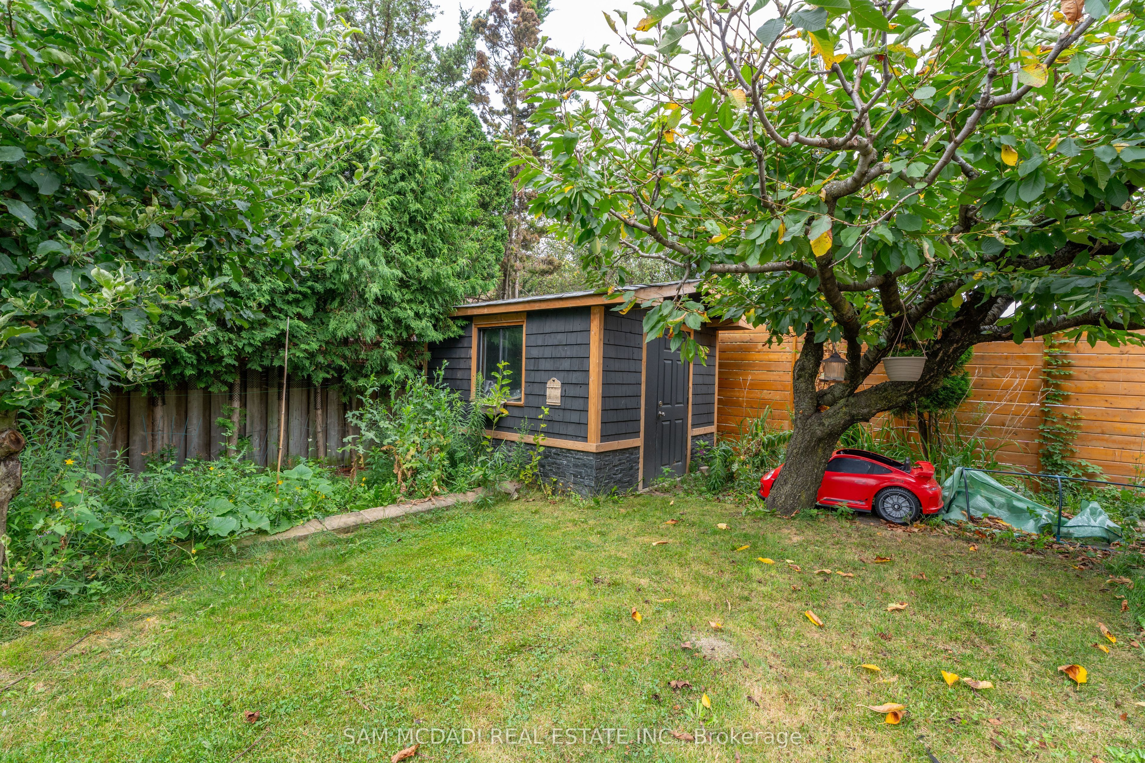 4484 Jenkins Crescent