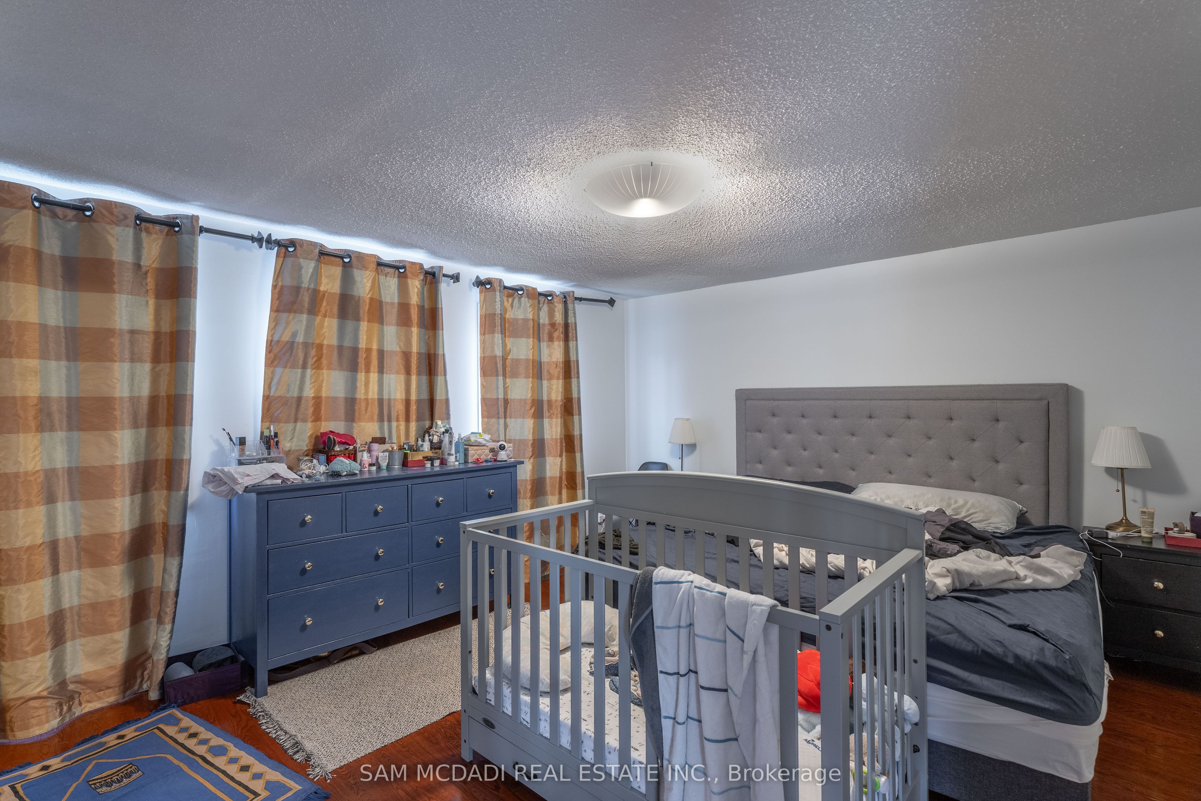 4484 Jenkins Crescent
