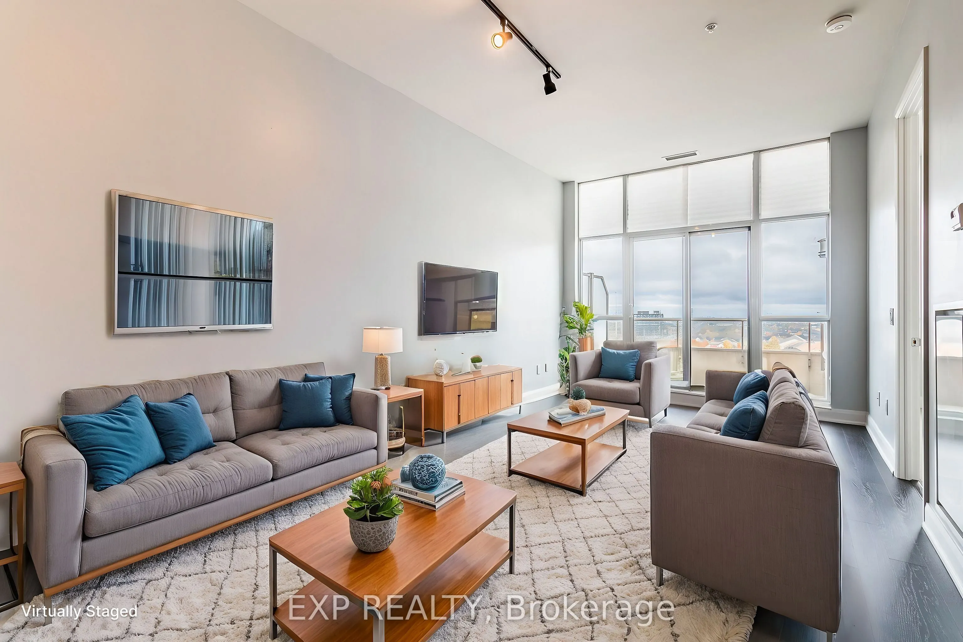 2480 Prince Michael Drive, #724