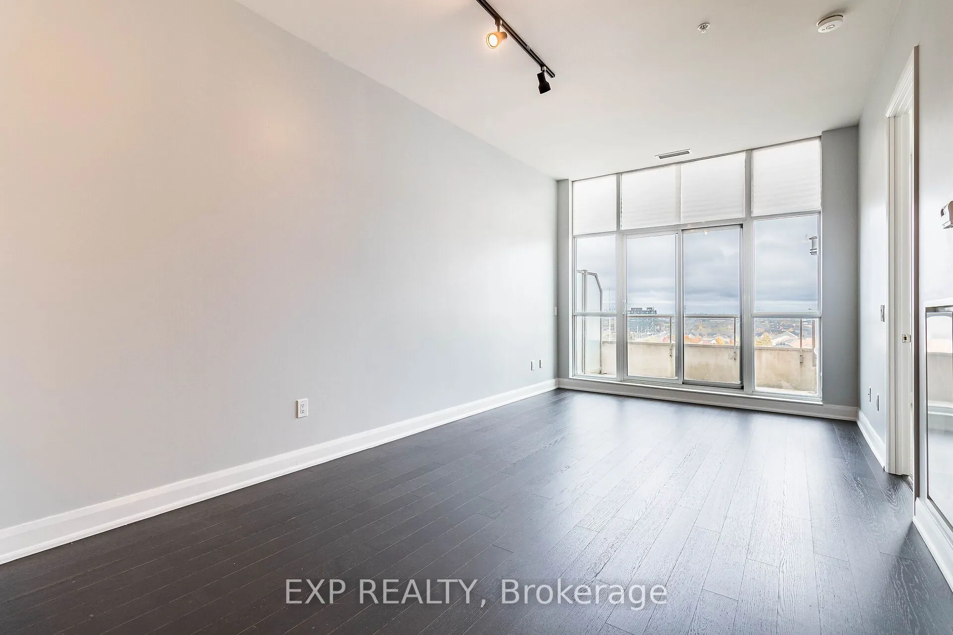 2480 Prince Michael Drive, #724