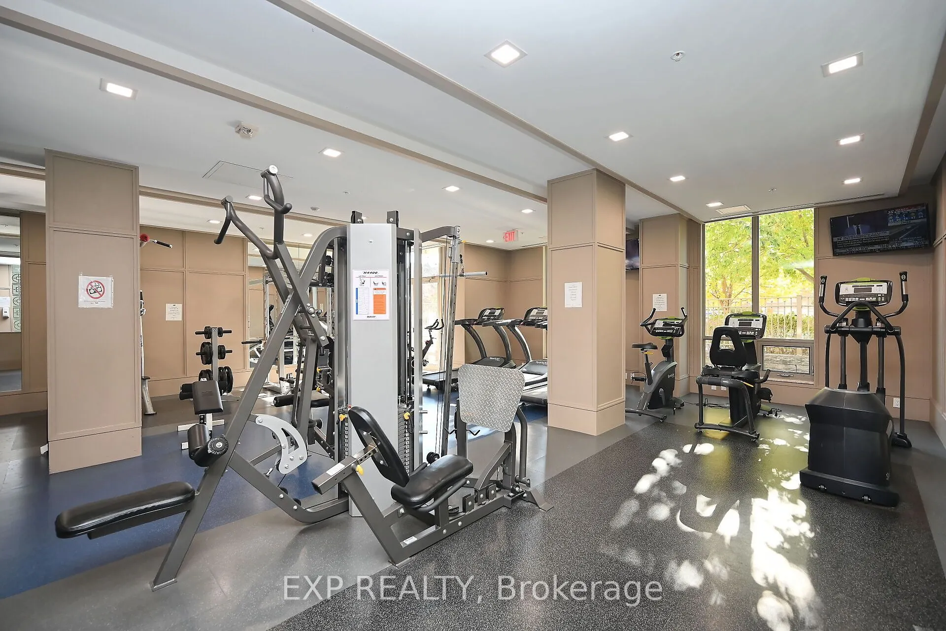 2480 Prince Michael Drive, #724