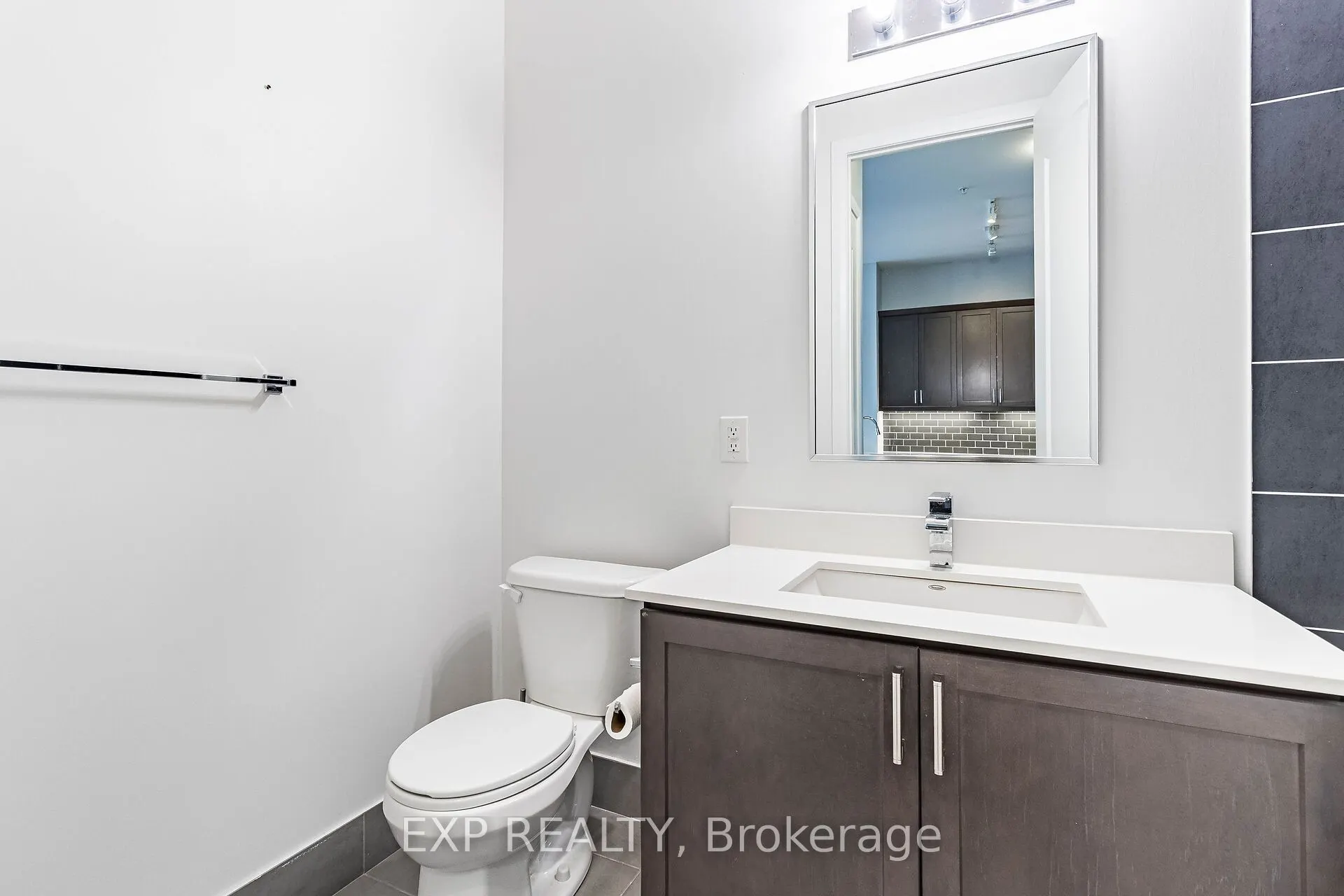 2480 Prince Michael Drive, #724