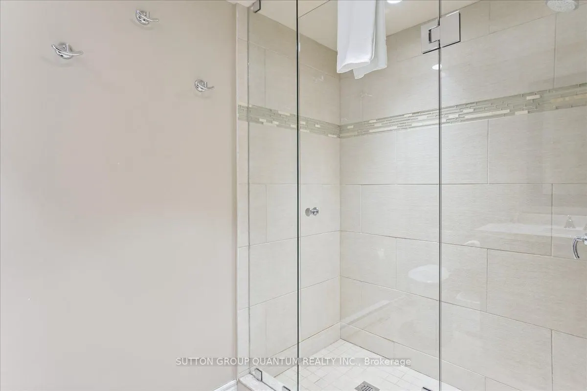 120 Fairway Court