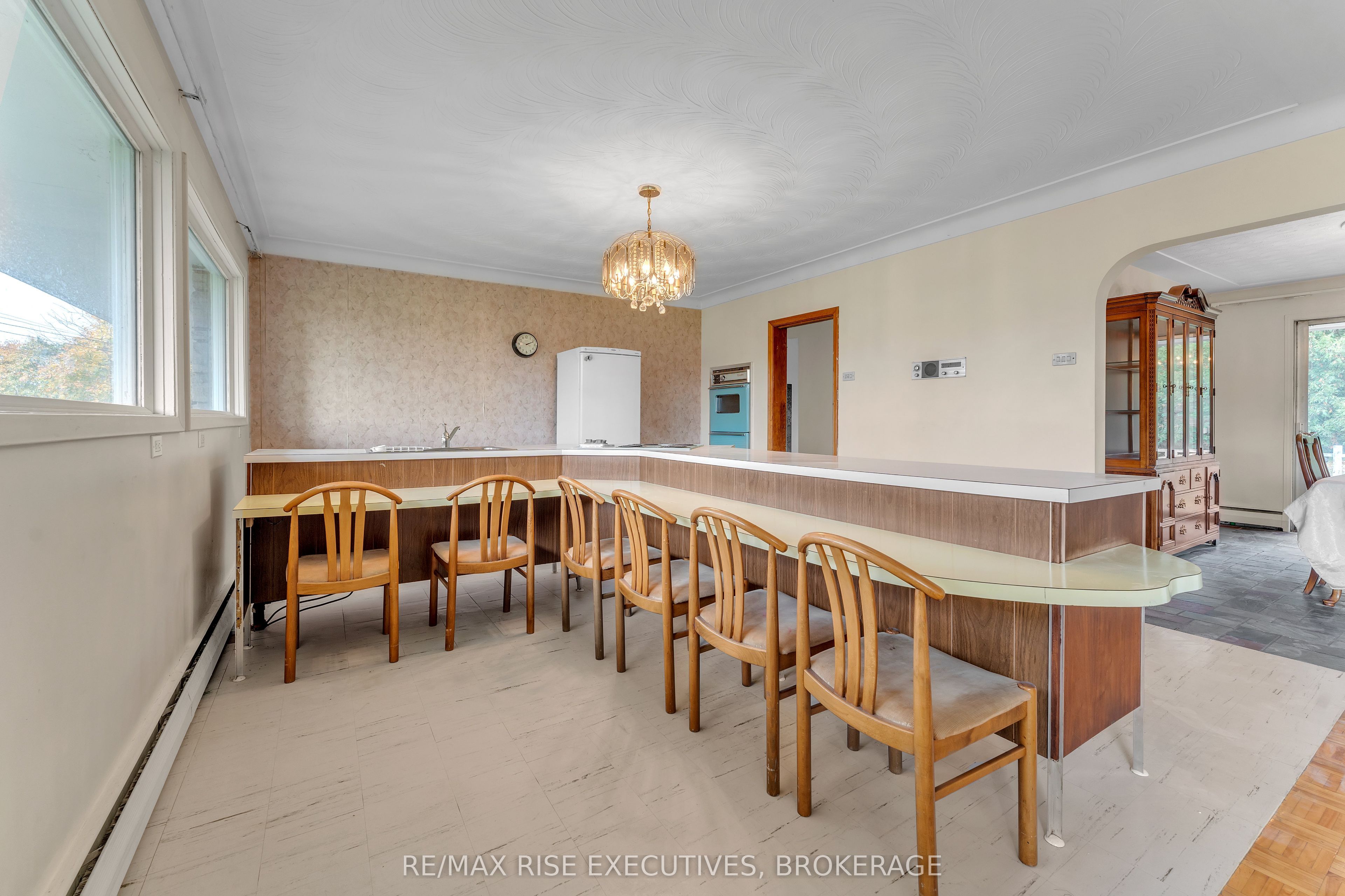 1802 Sydenham Road