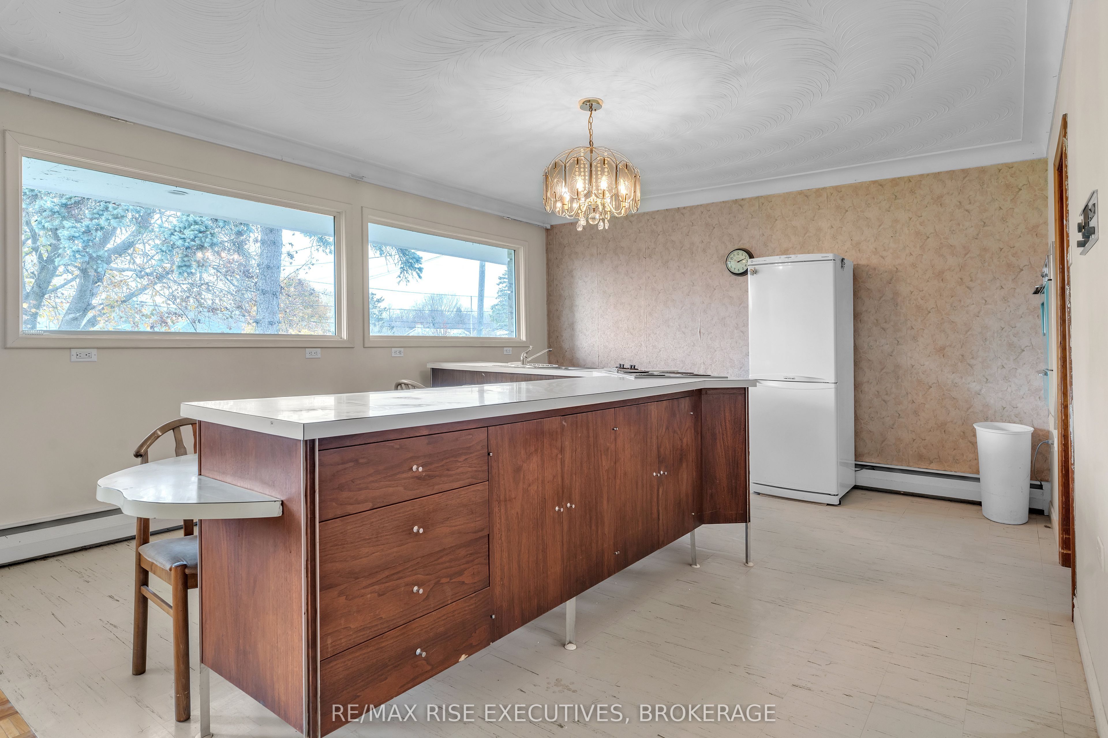 1802 Sydenham Road