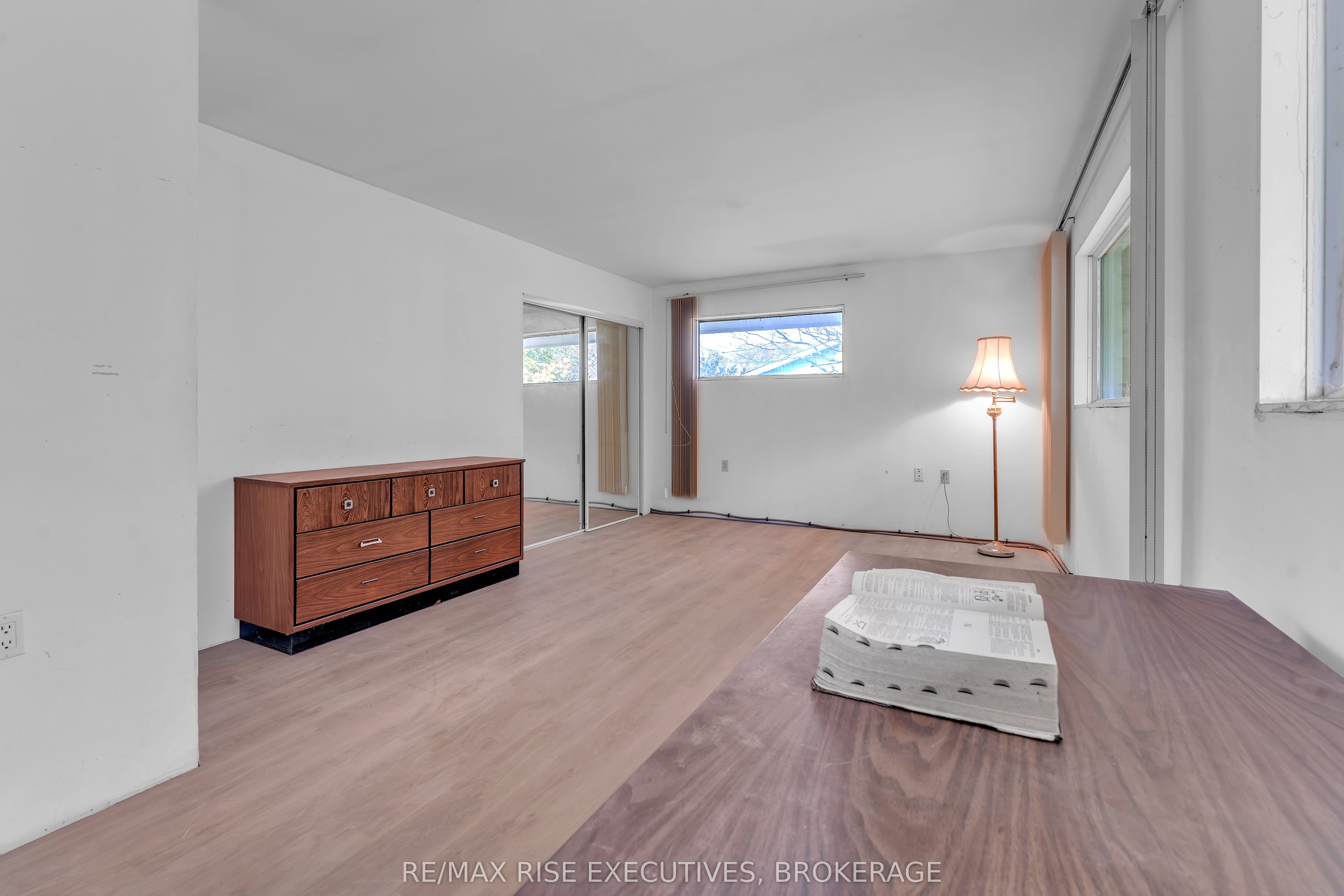 1802 Sydenham Road