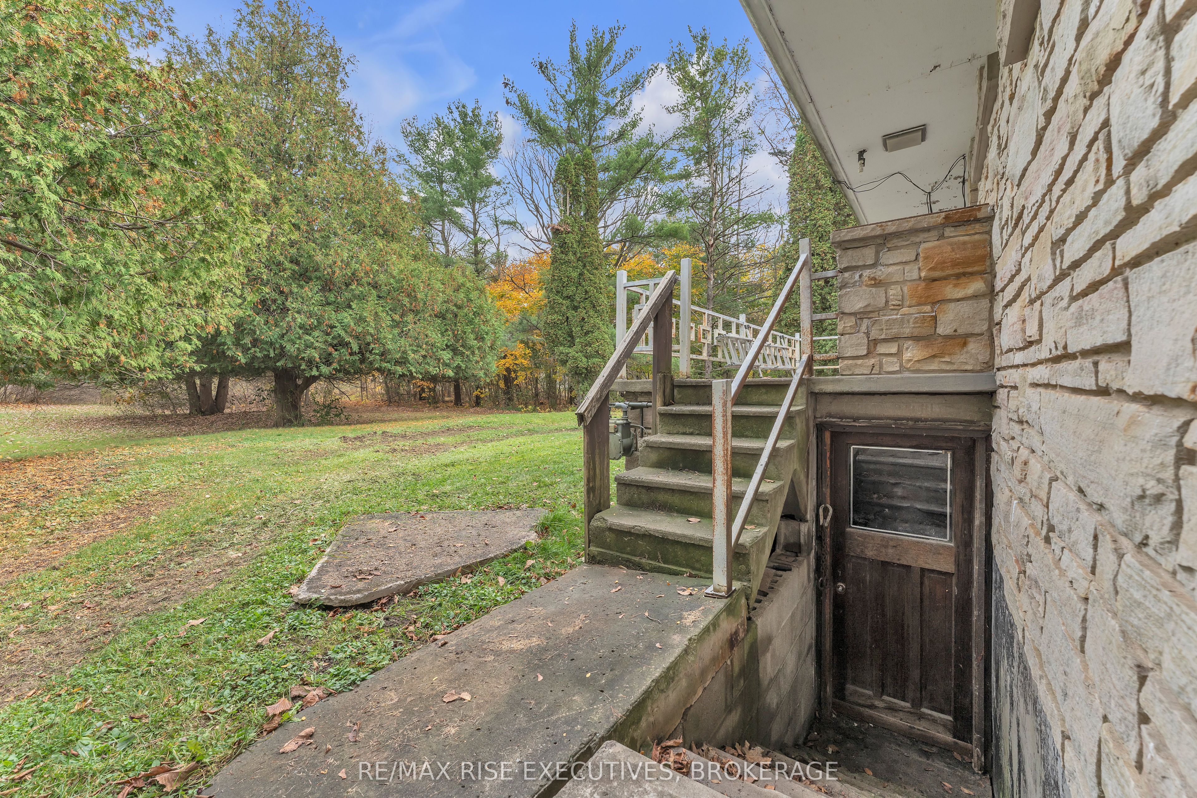 1802 Sydenham Road