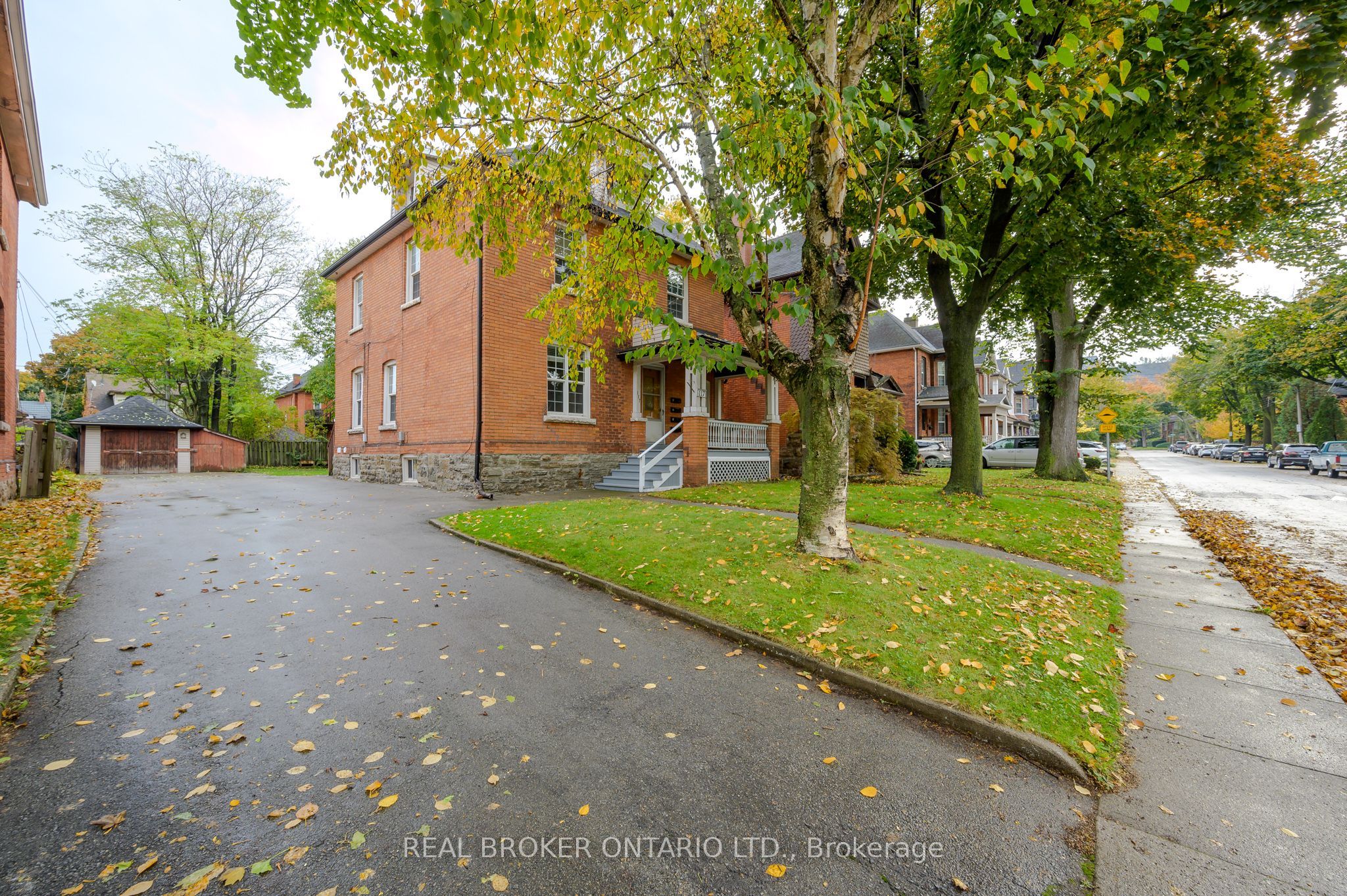 117 Fairleigh Avenue S