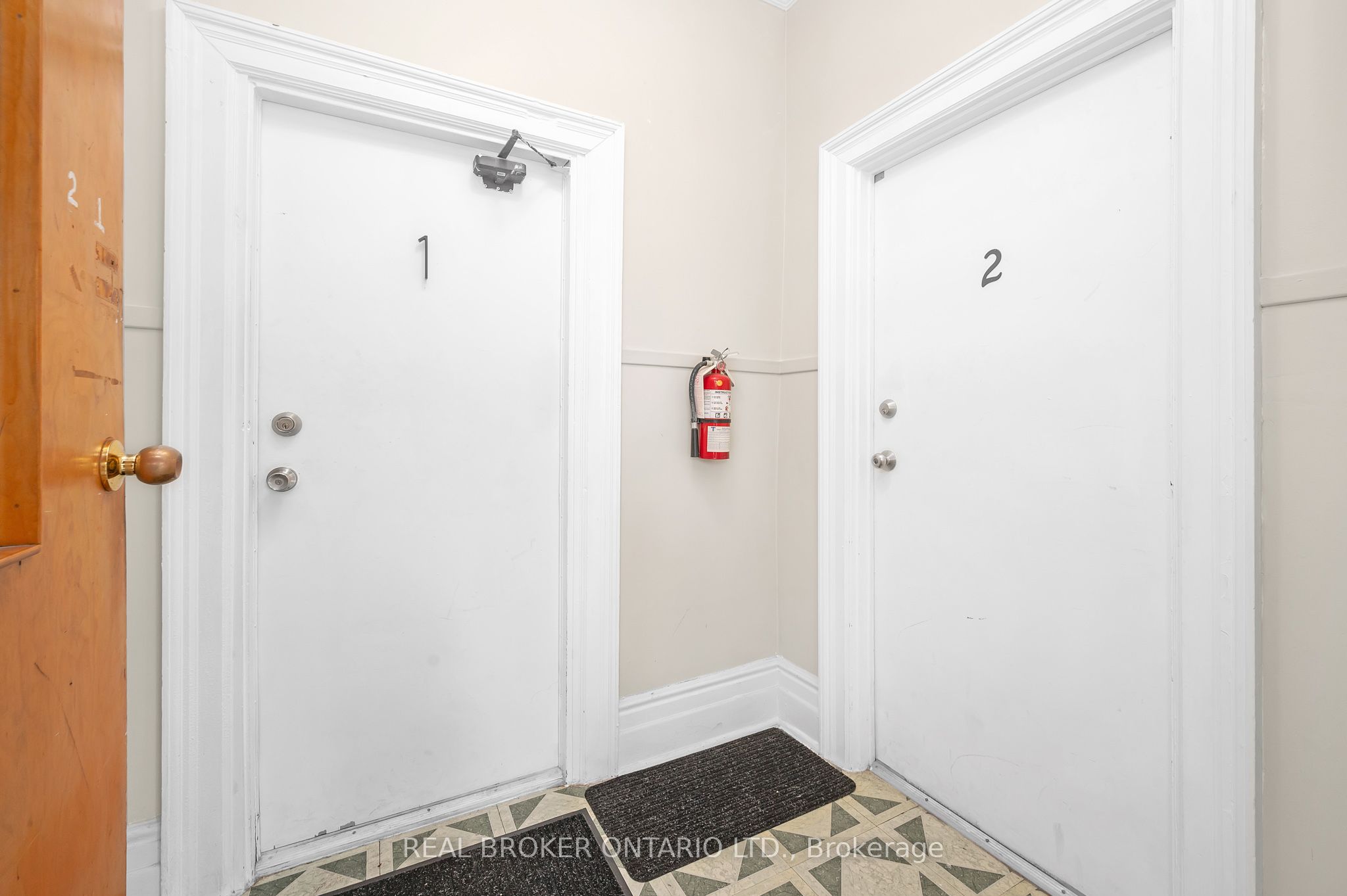 117 Fairleigh Avenue S
