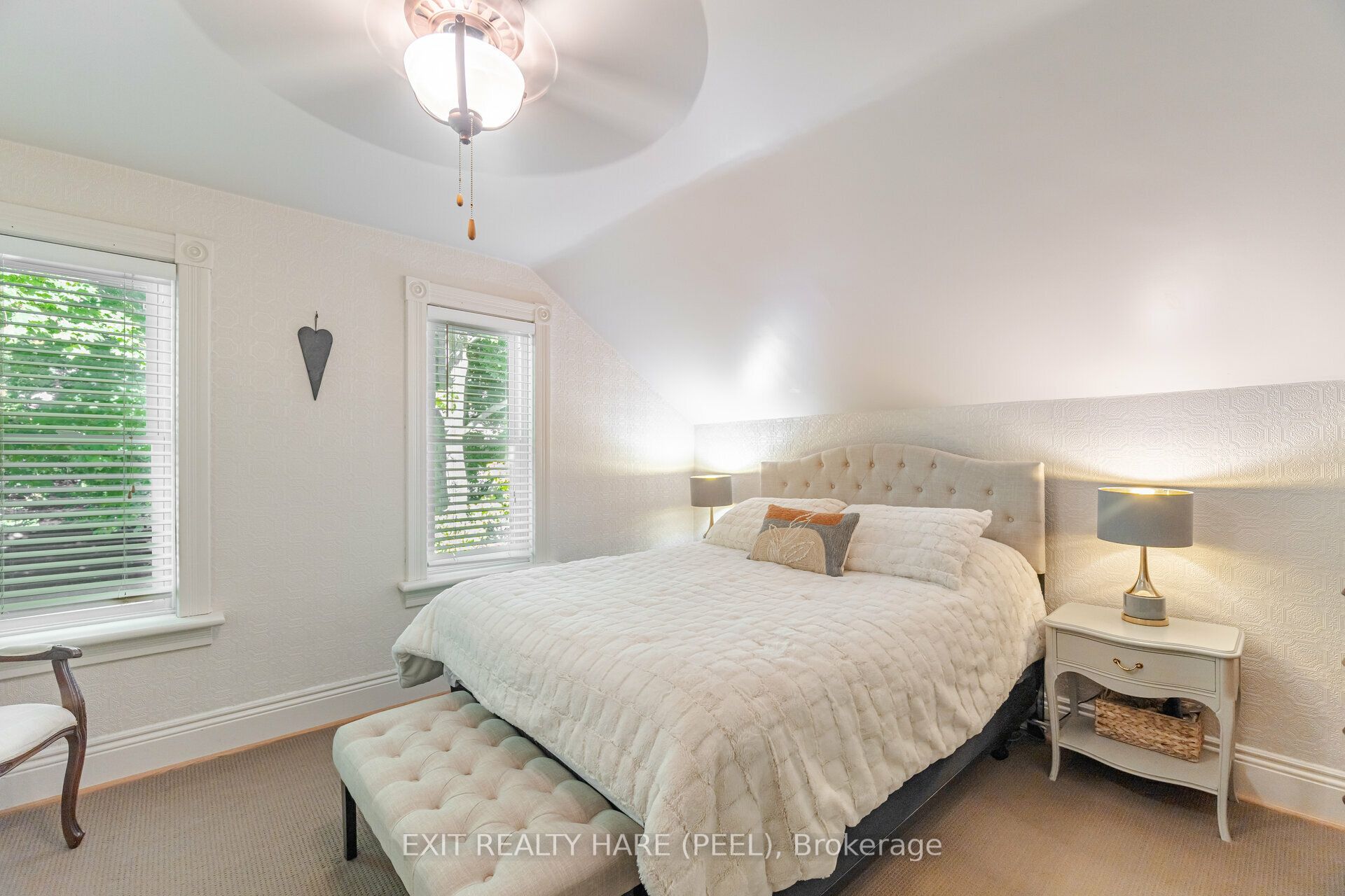 51 Osprey Street S