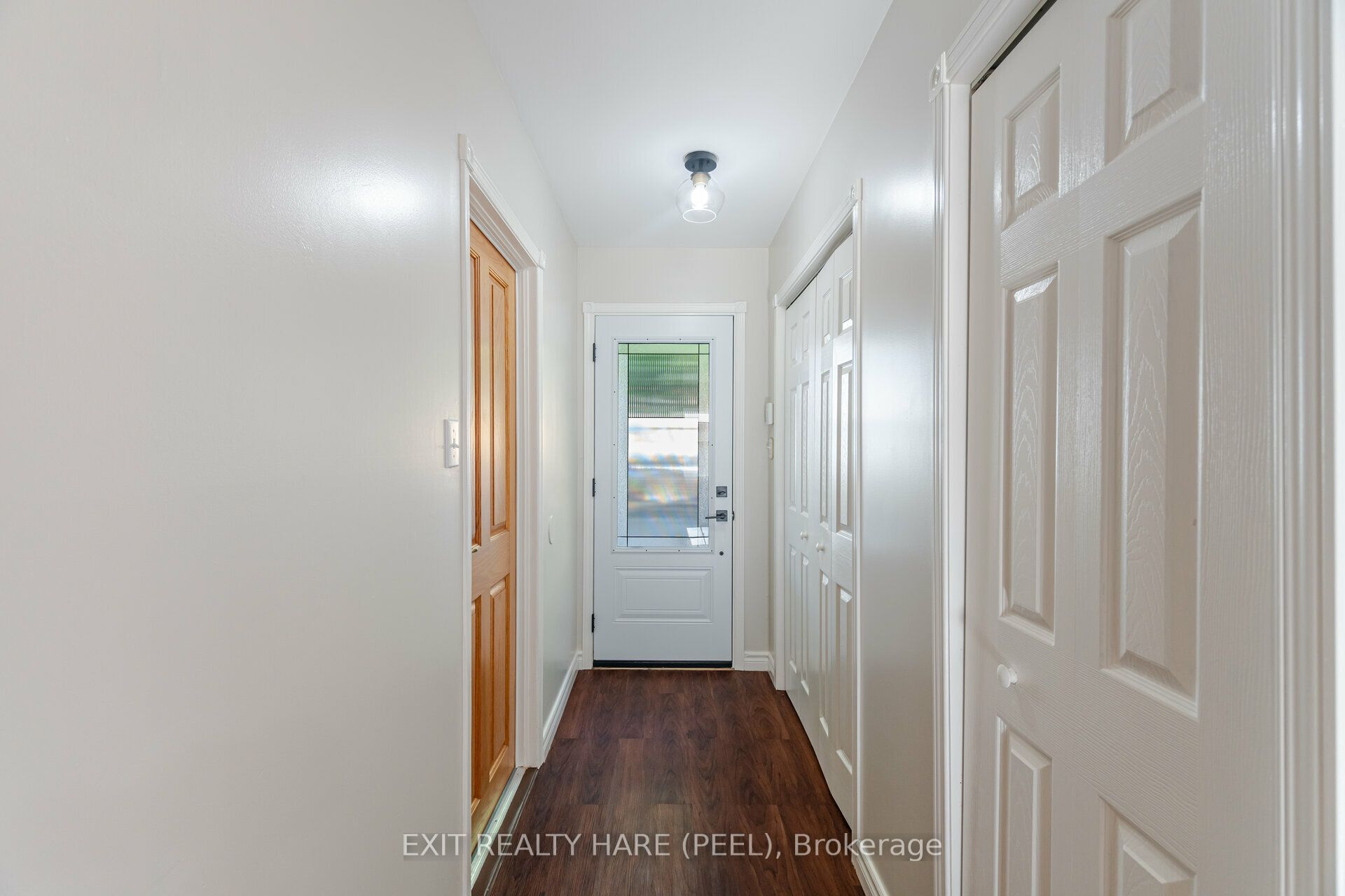 51 Osprey Street S