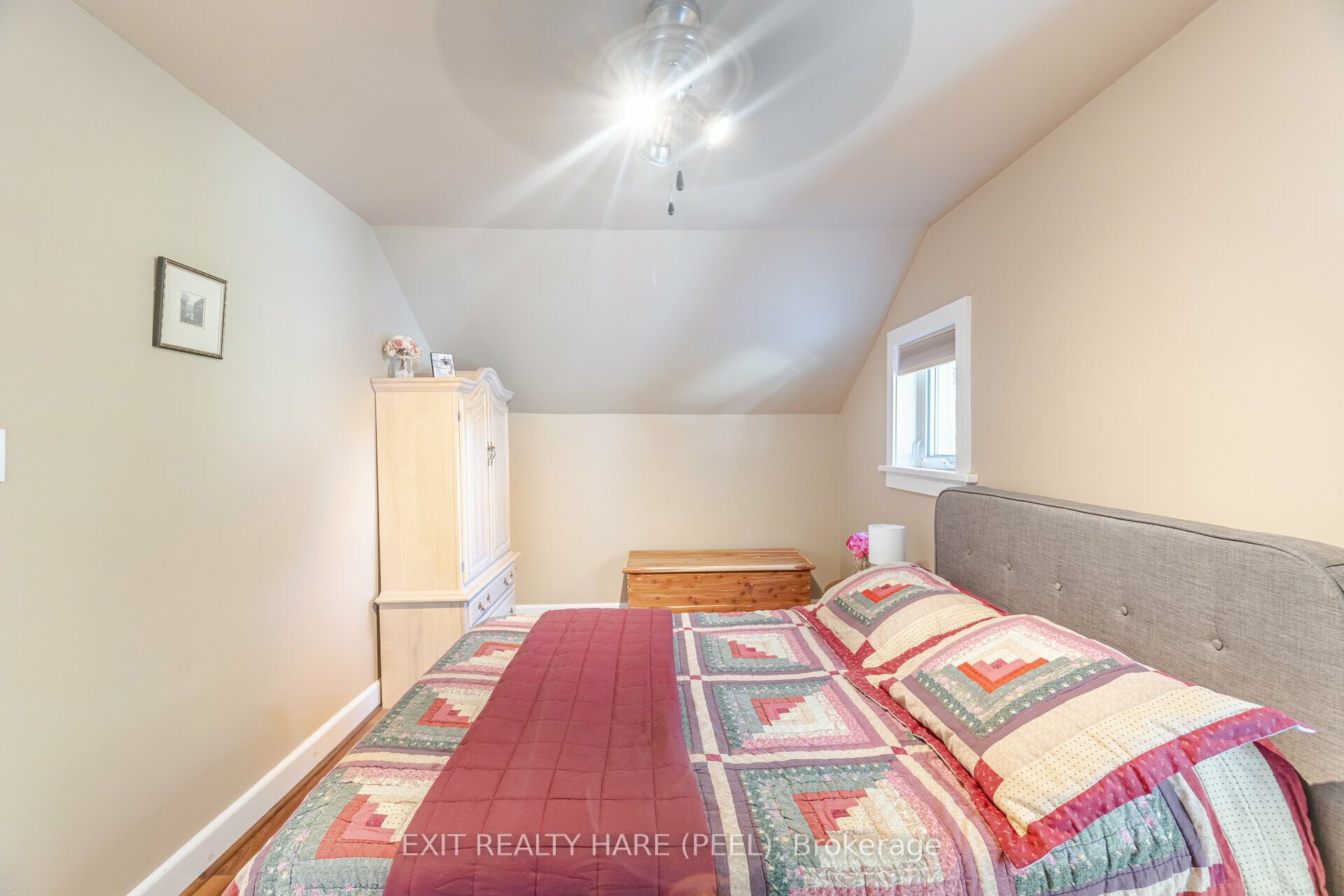51 Osprey Street S