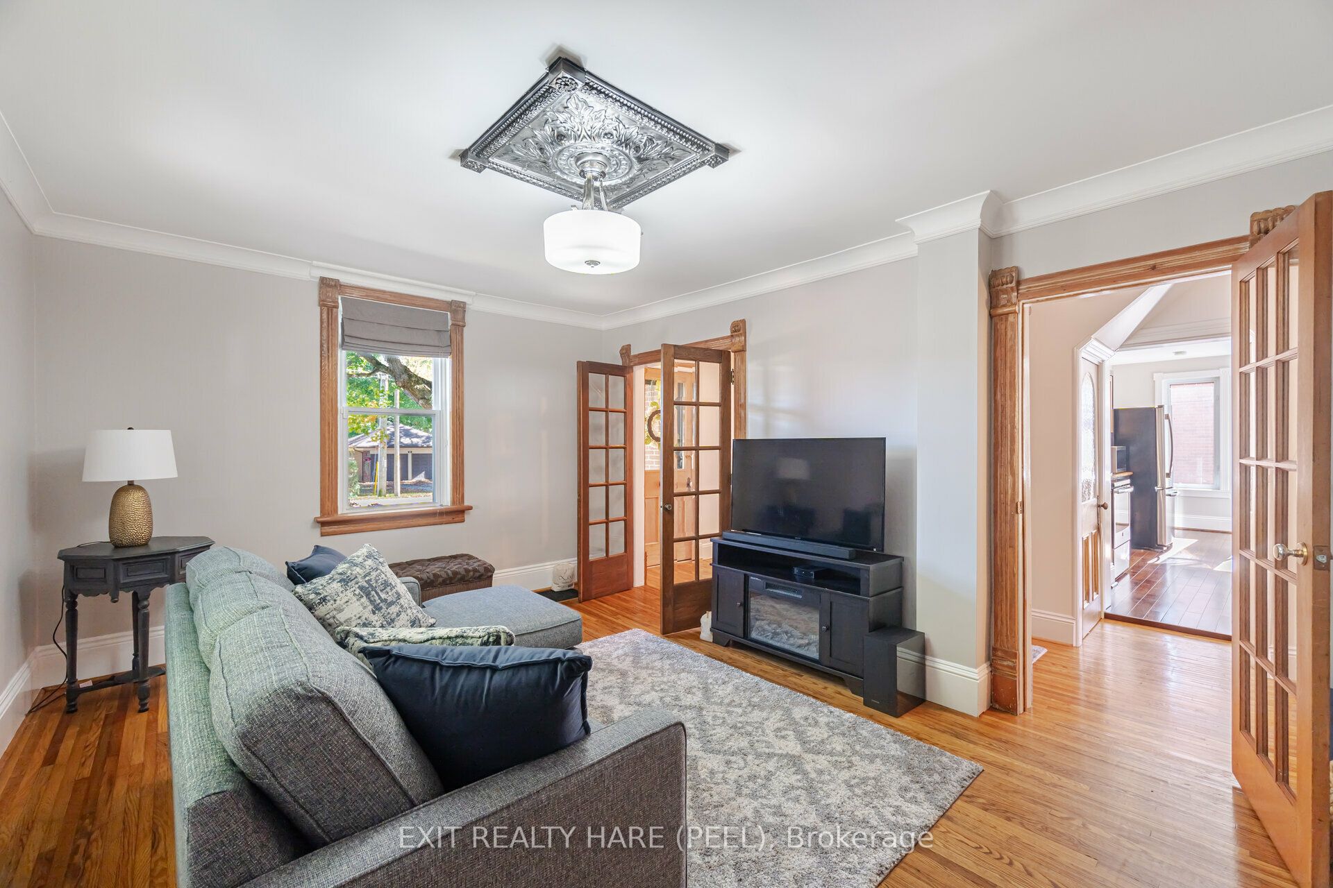 51 Osprey Street S