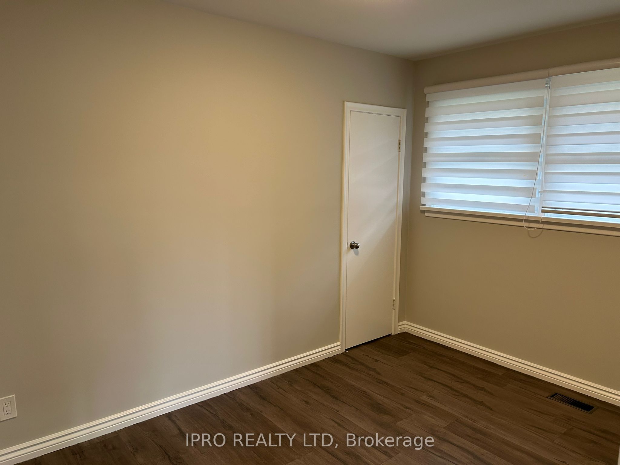 284 Cedar Crescent
