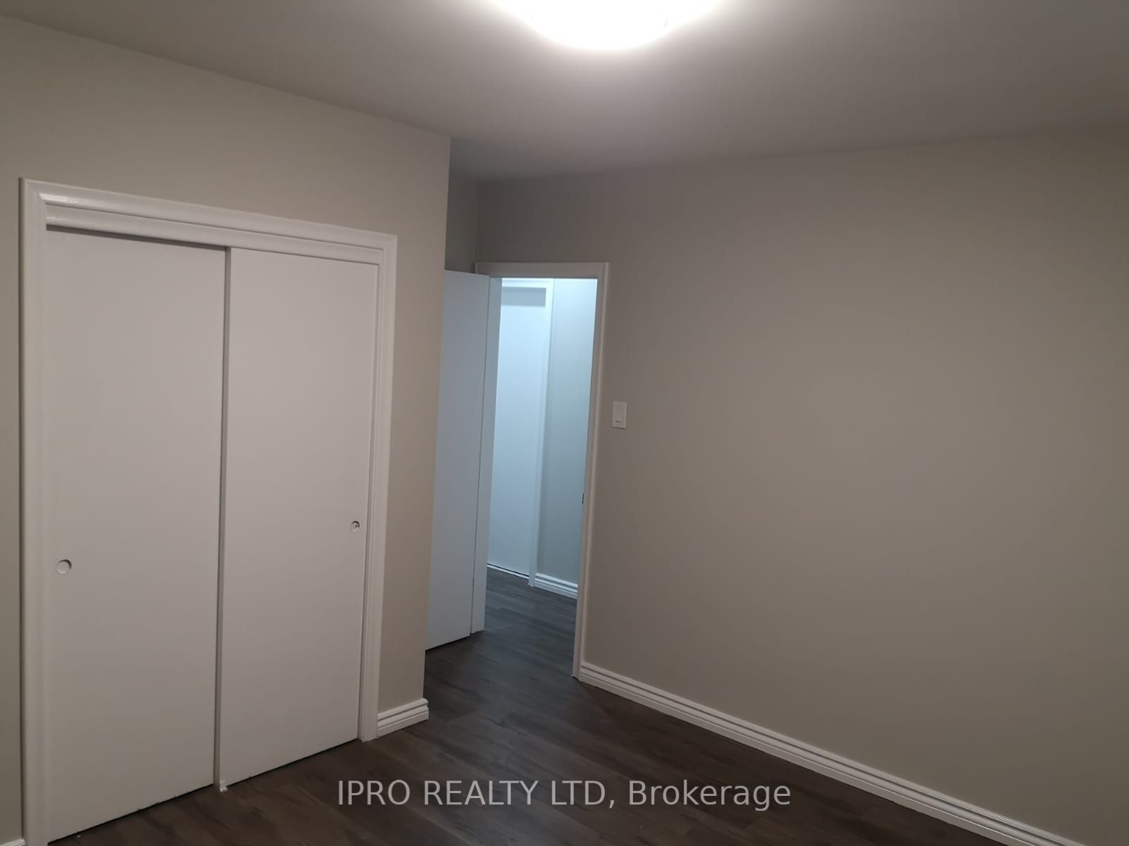 284 Cedar Crescent