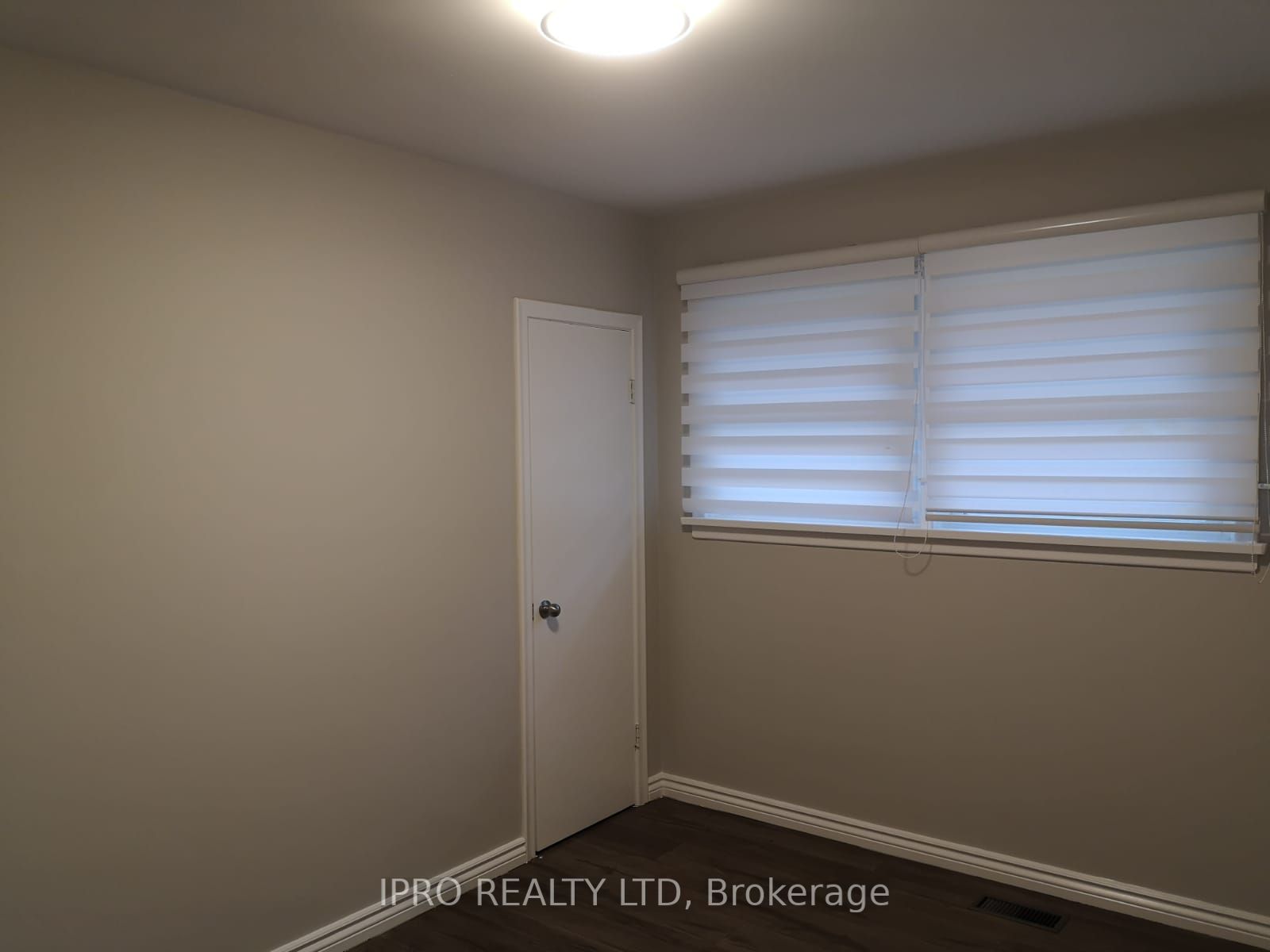 284 Cedar Crescent
