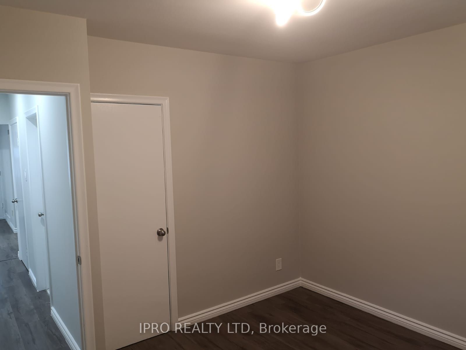 284 Cedar Crescent