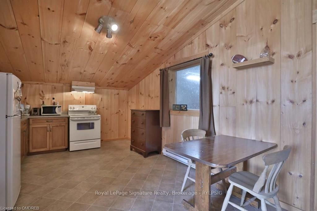1694 CENTRE RD