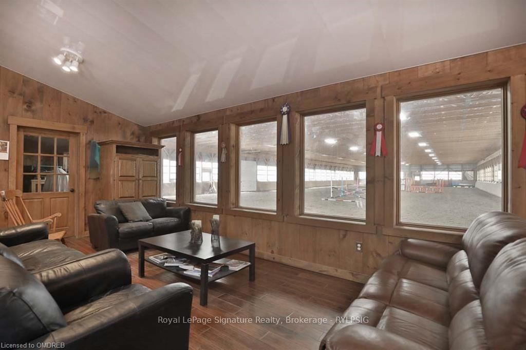 1694 CENTRE RD