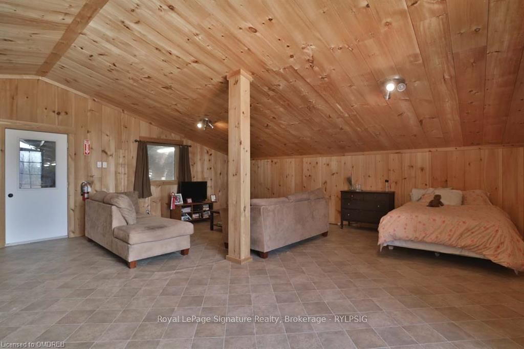 1694 CENTRE RD