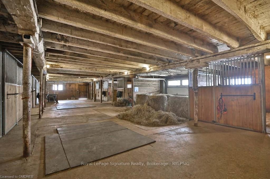 1694 CENTRE RD