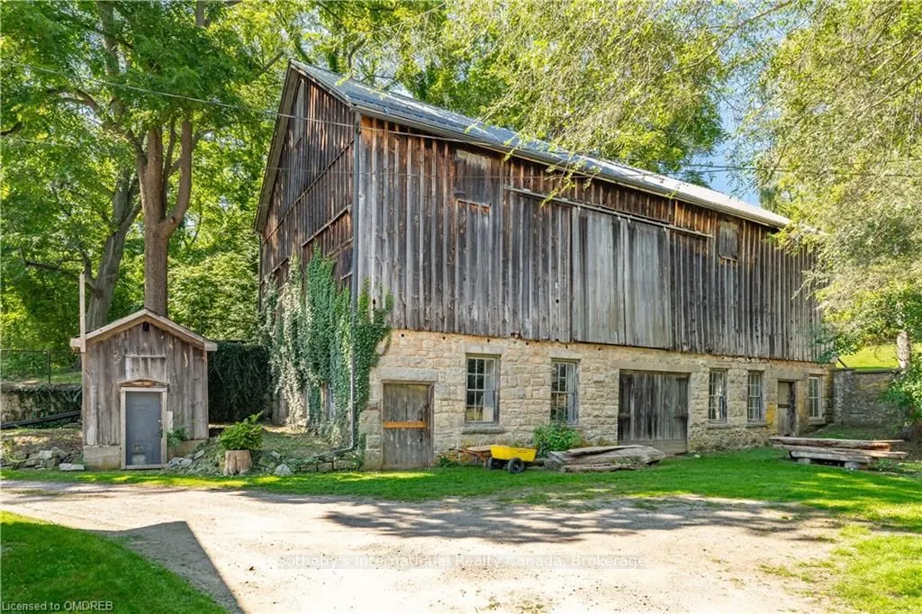 1 SPRINGHILL Street