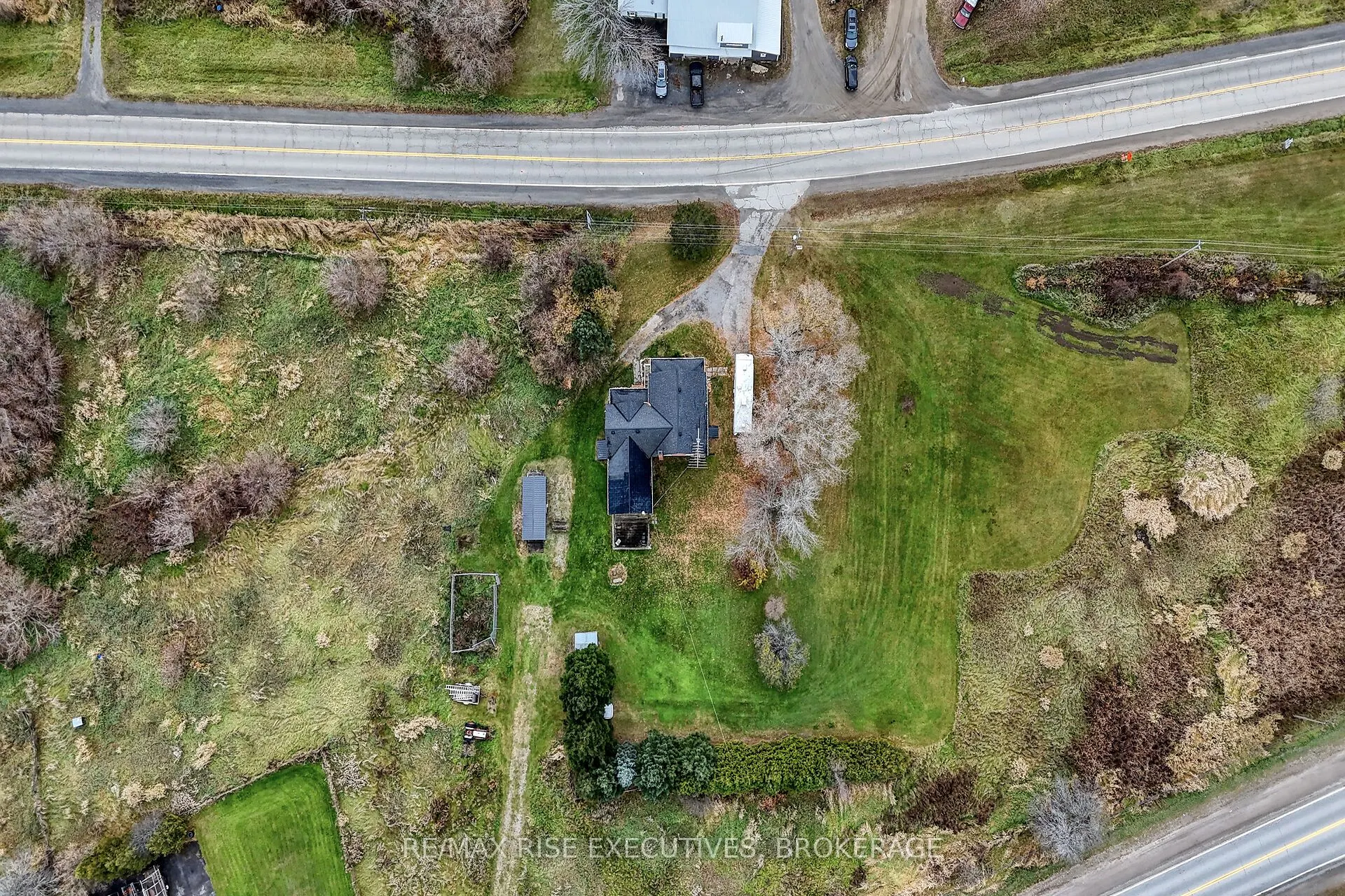 7652 County Rd 42 Road W