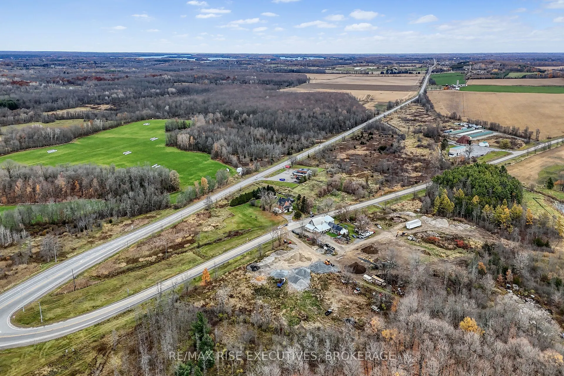 7652 County Rd 42 Road W