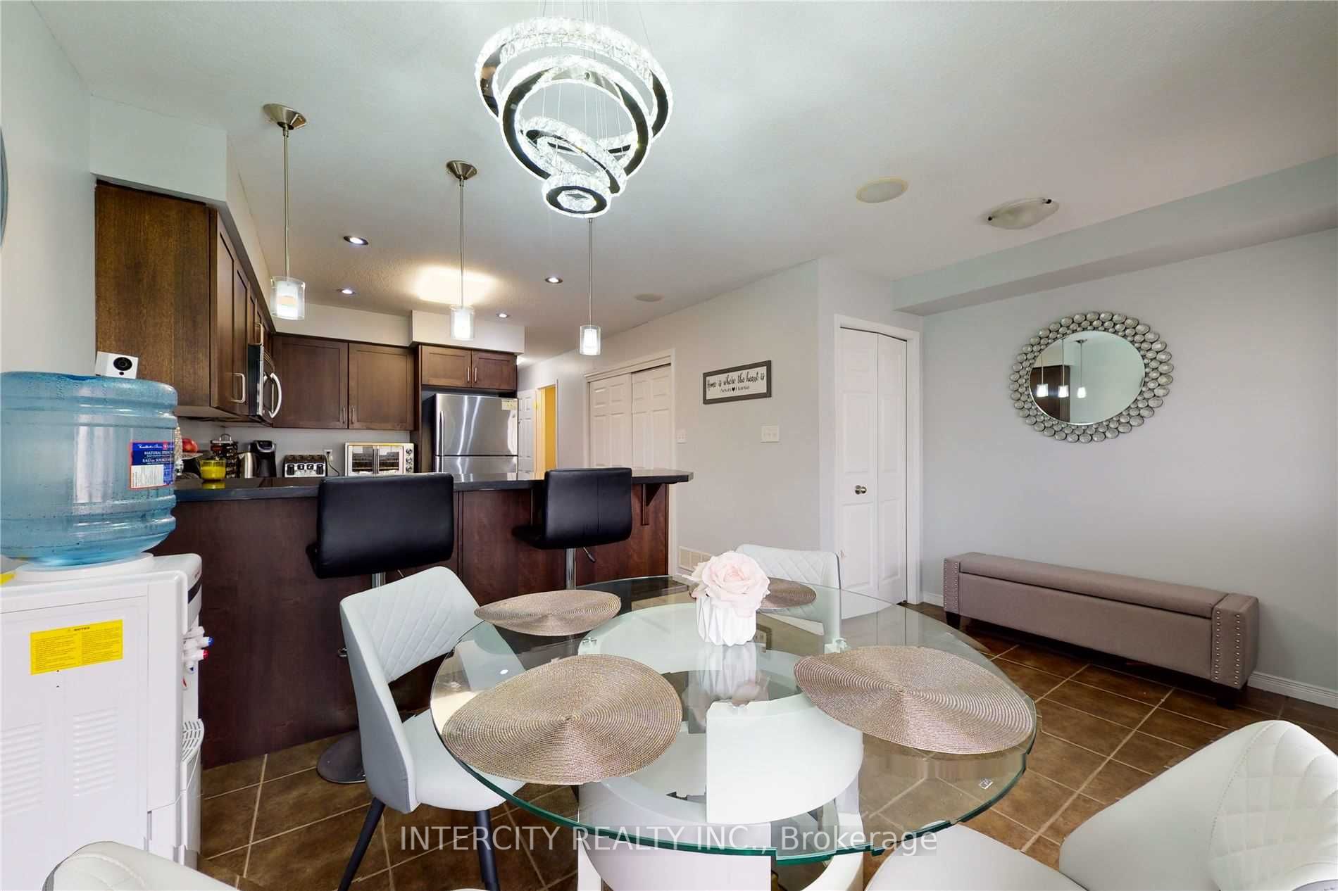 50 Howe Drive, #1A