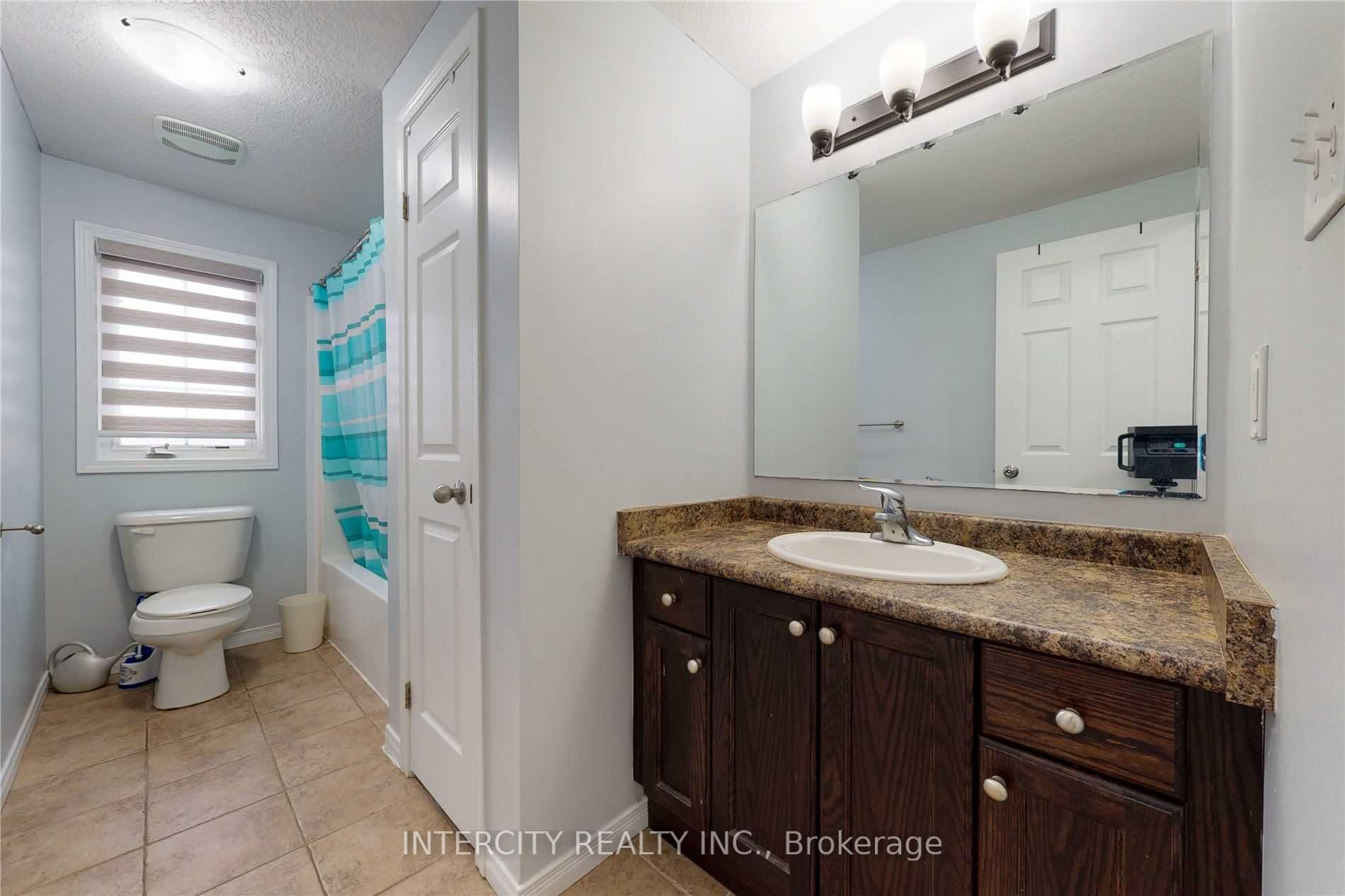 50 Howe Drive, #1A