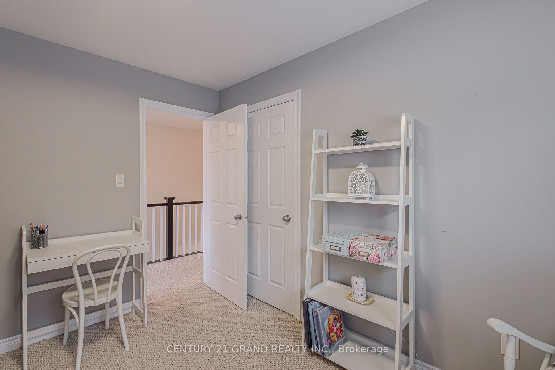 229 Springvalley Crescent