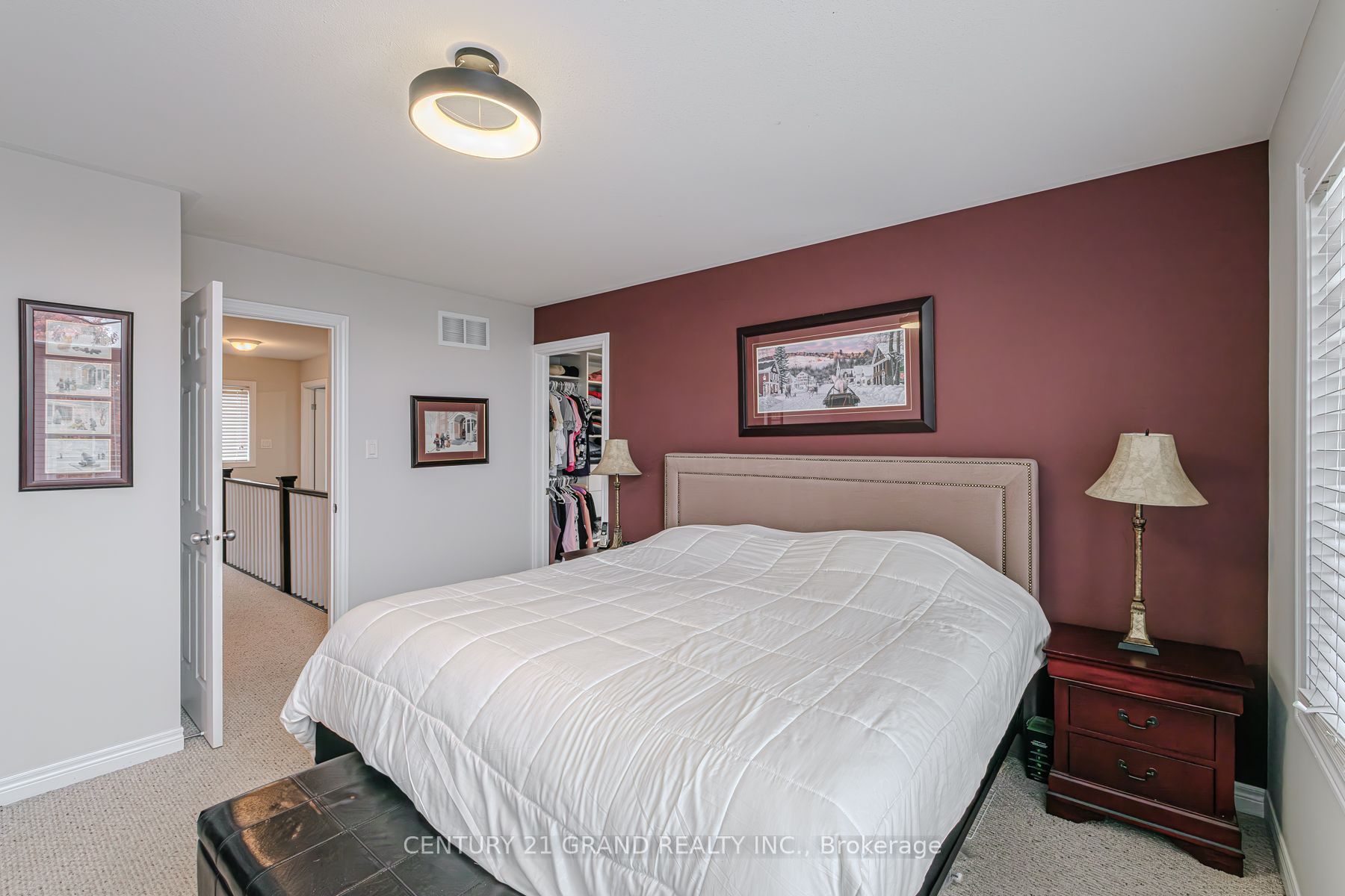 229 Springvalley Crescent