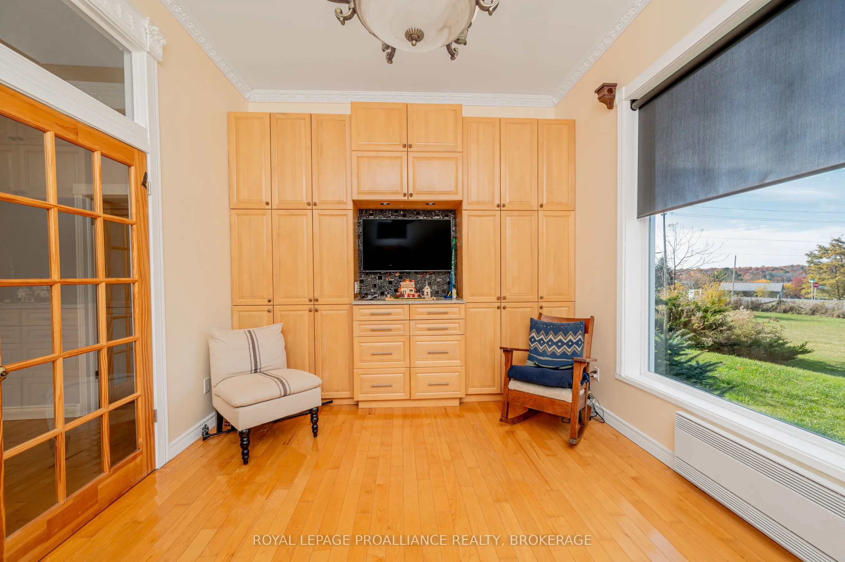 10 North Shore Road