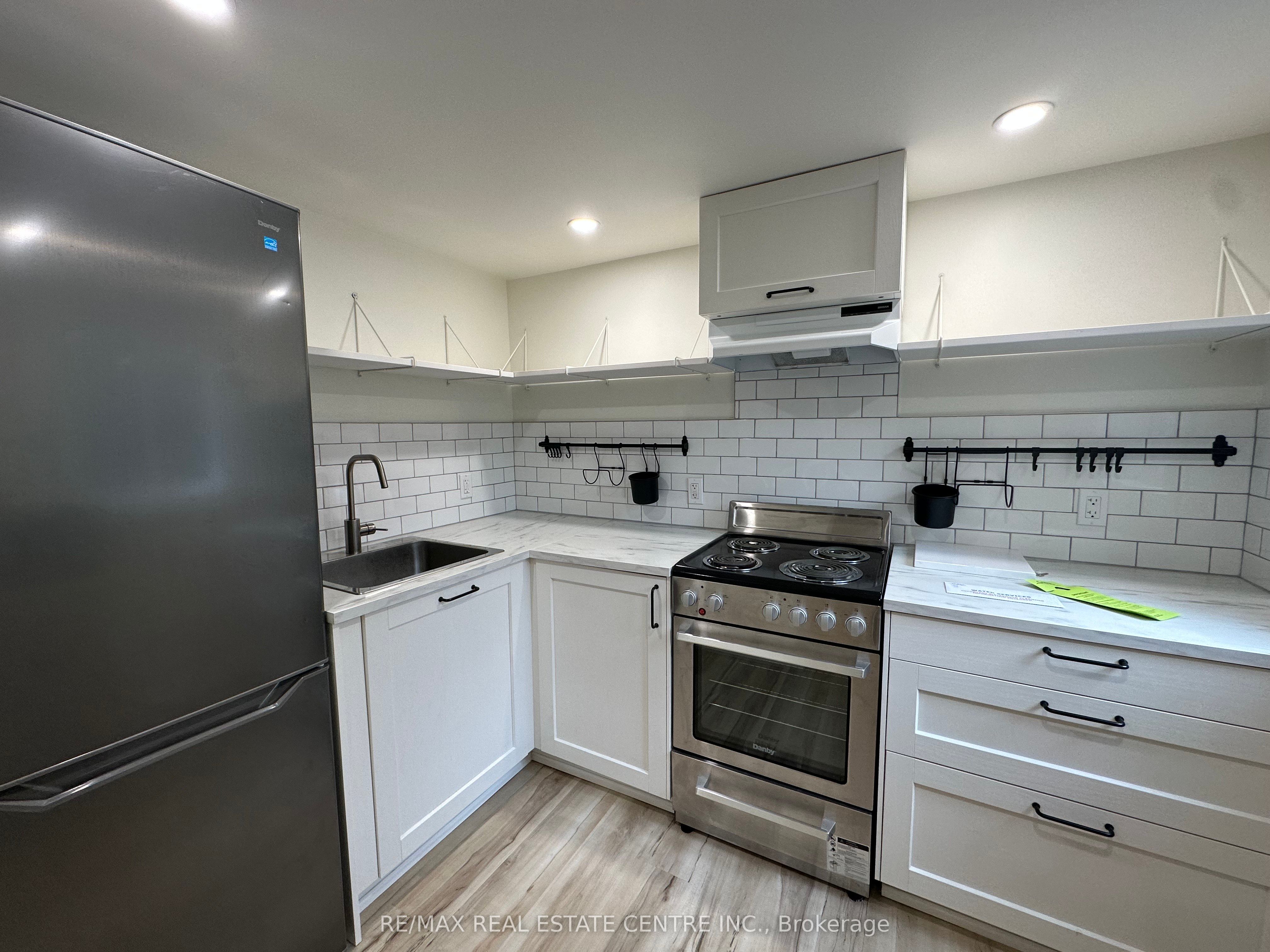 36 London Road W #B