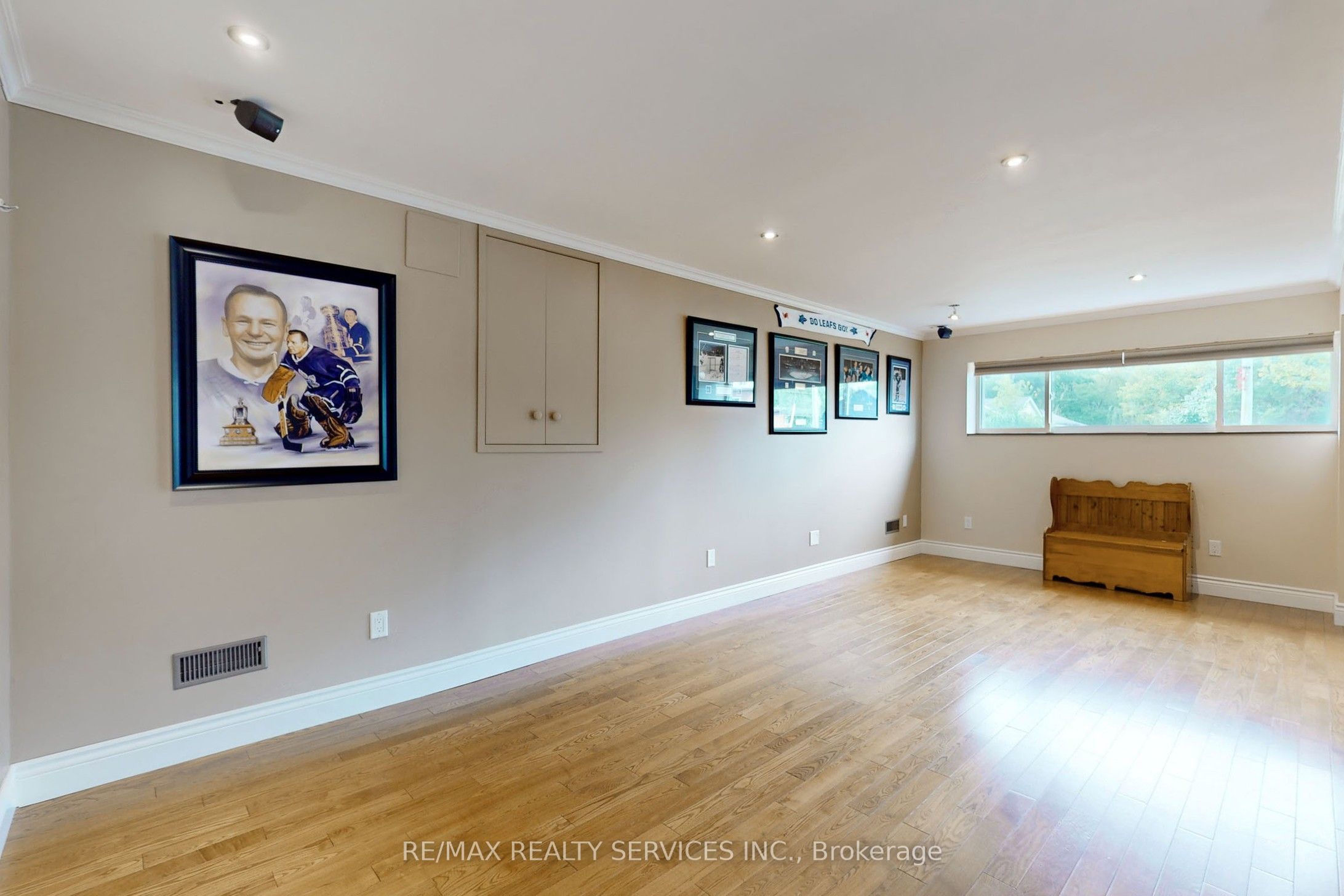 19 Trafalgar Road