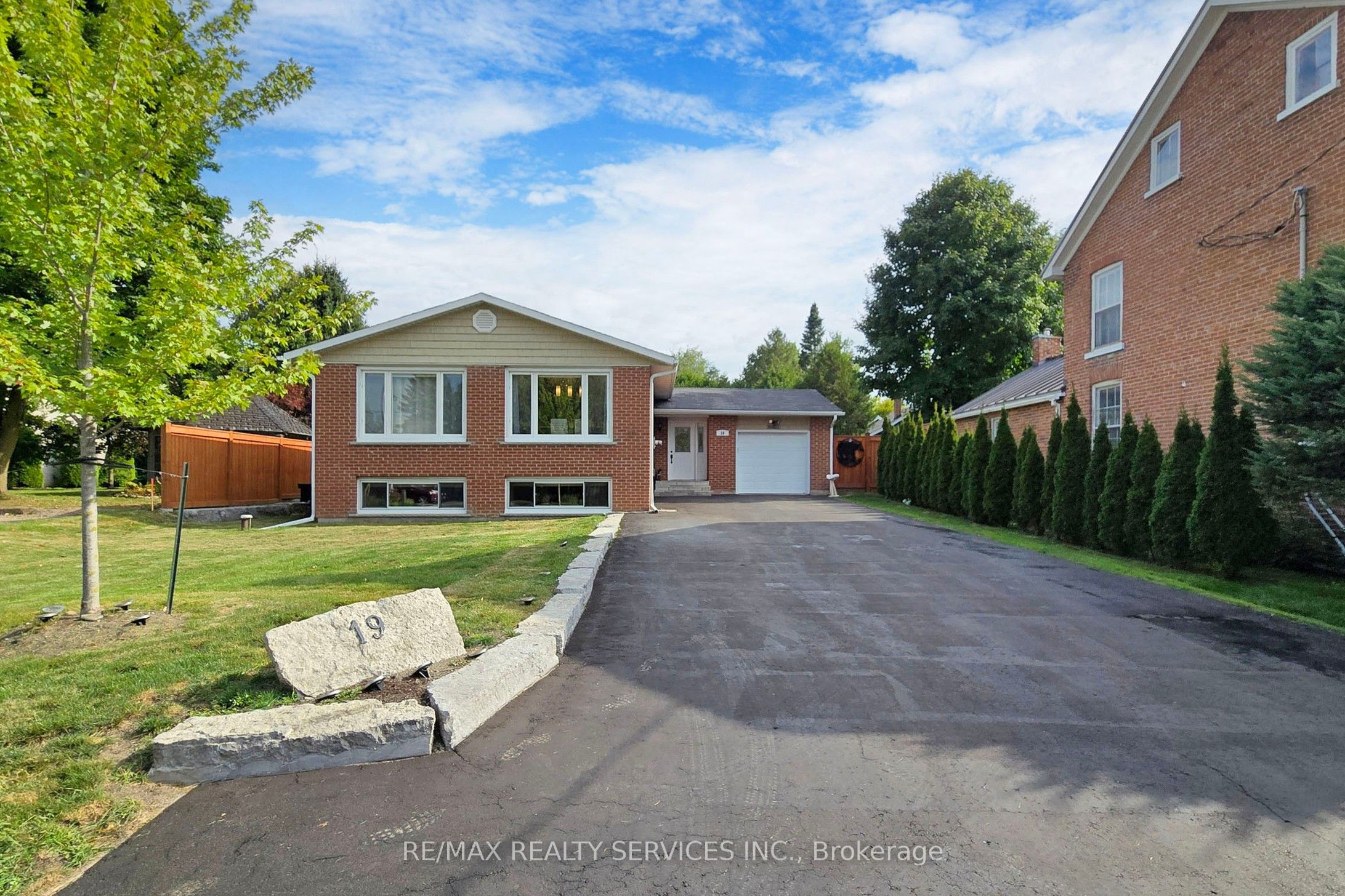 19 Trafalgar Road
