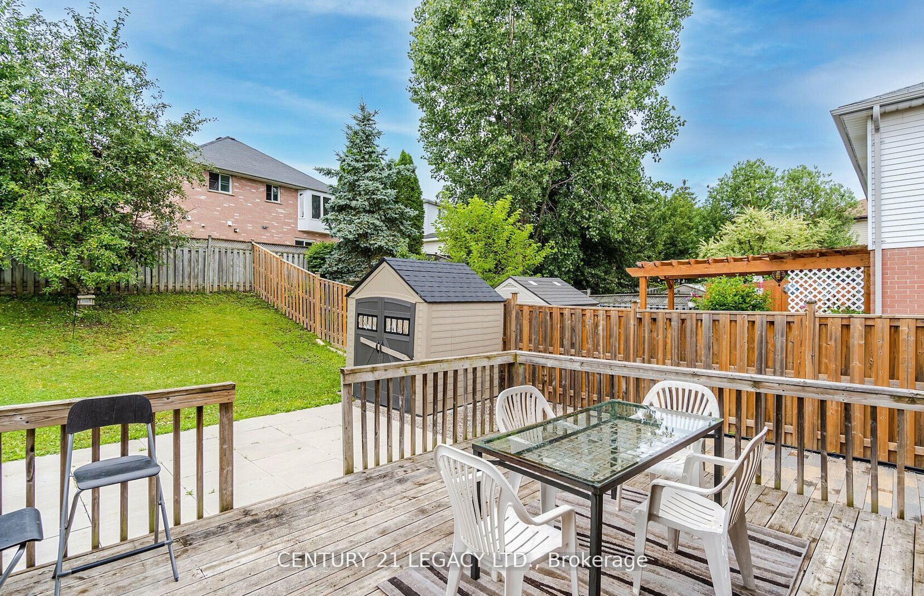 322 Benesfort Crescent