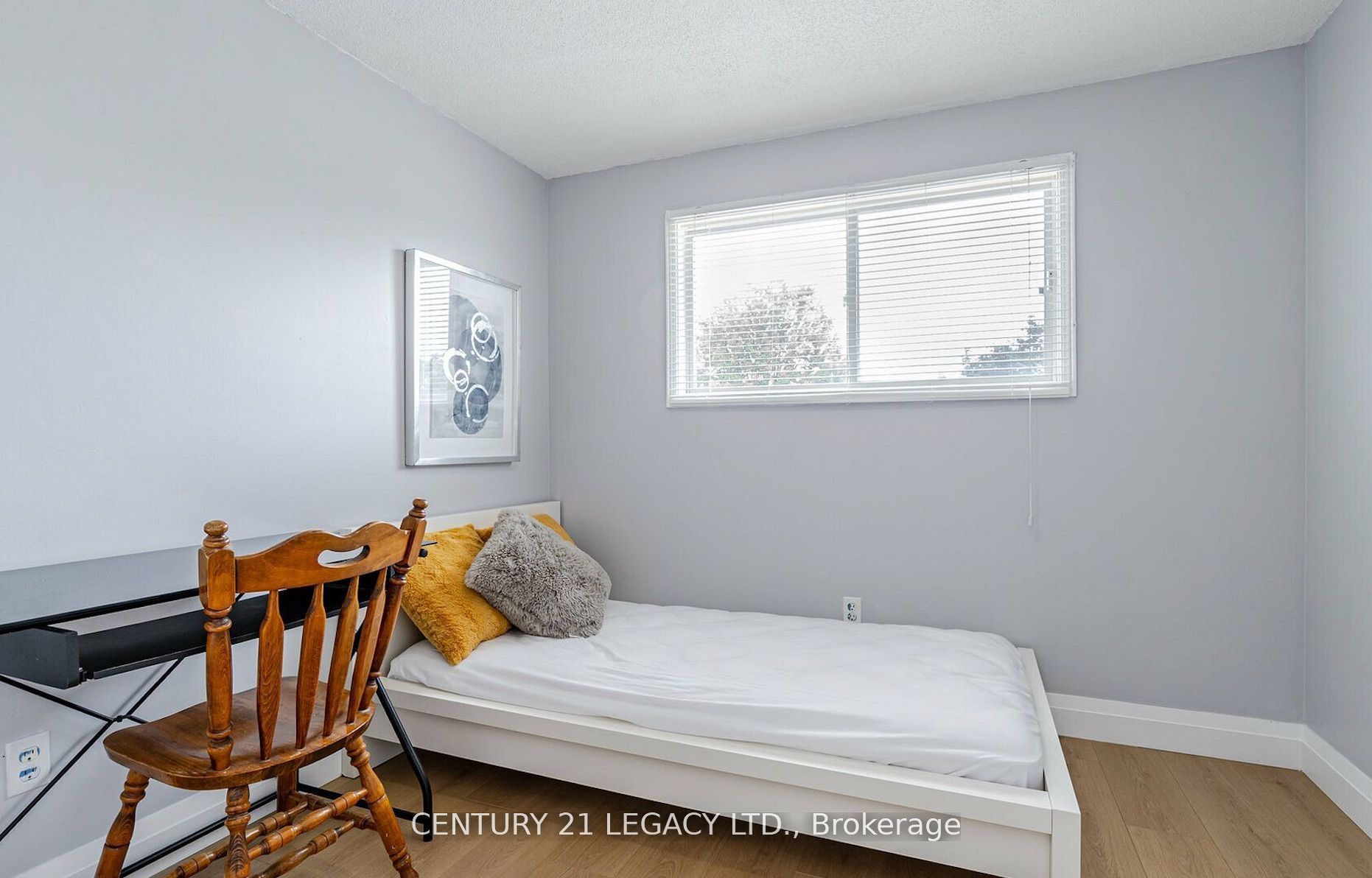 322 Benesfort Crescent