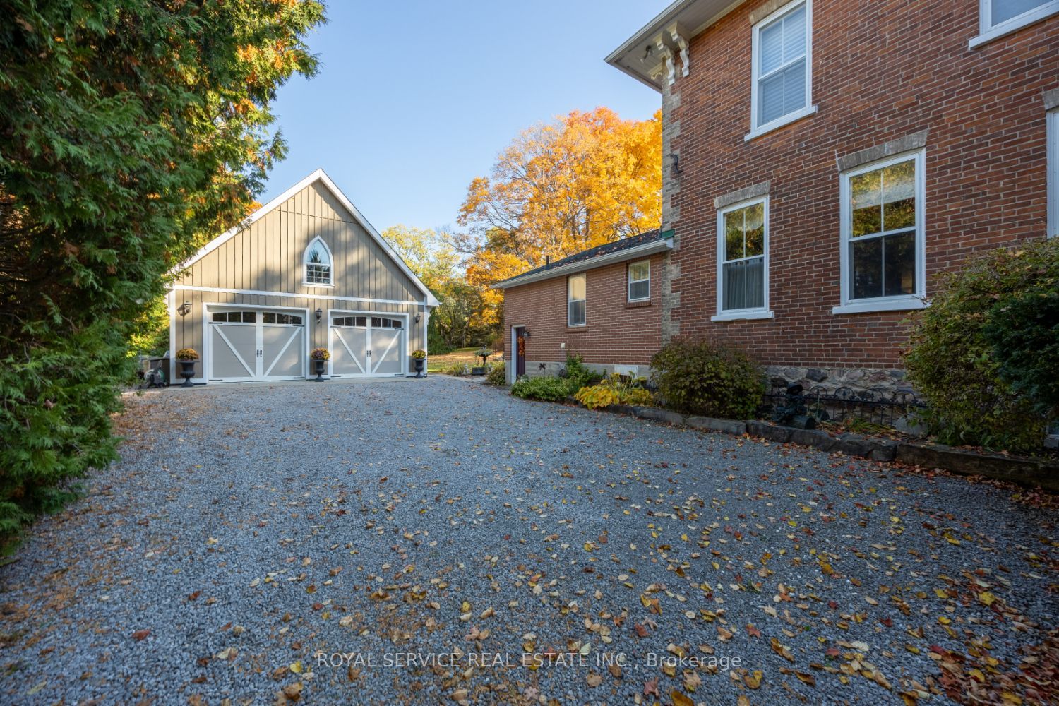 8 Gravel Road