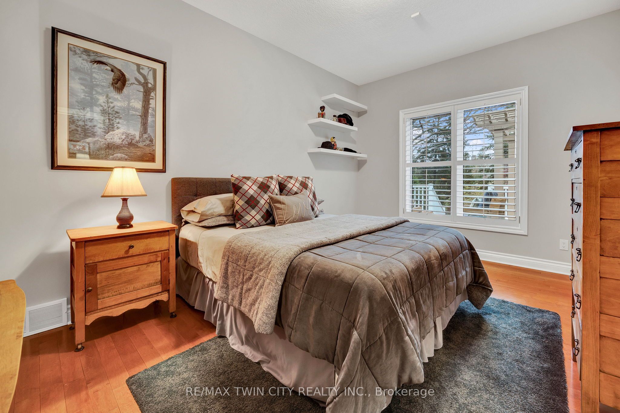 10 Meadow Heights Drive