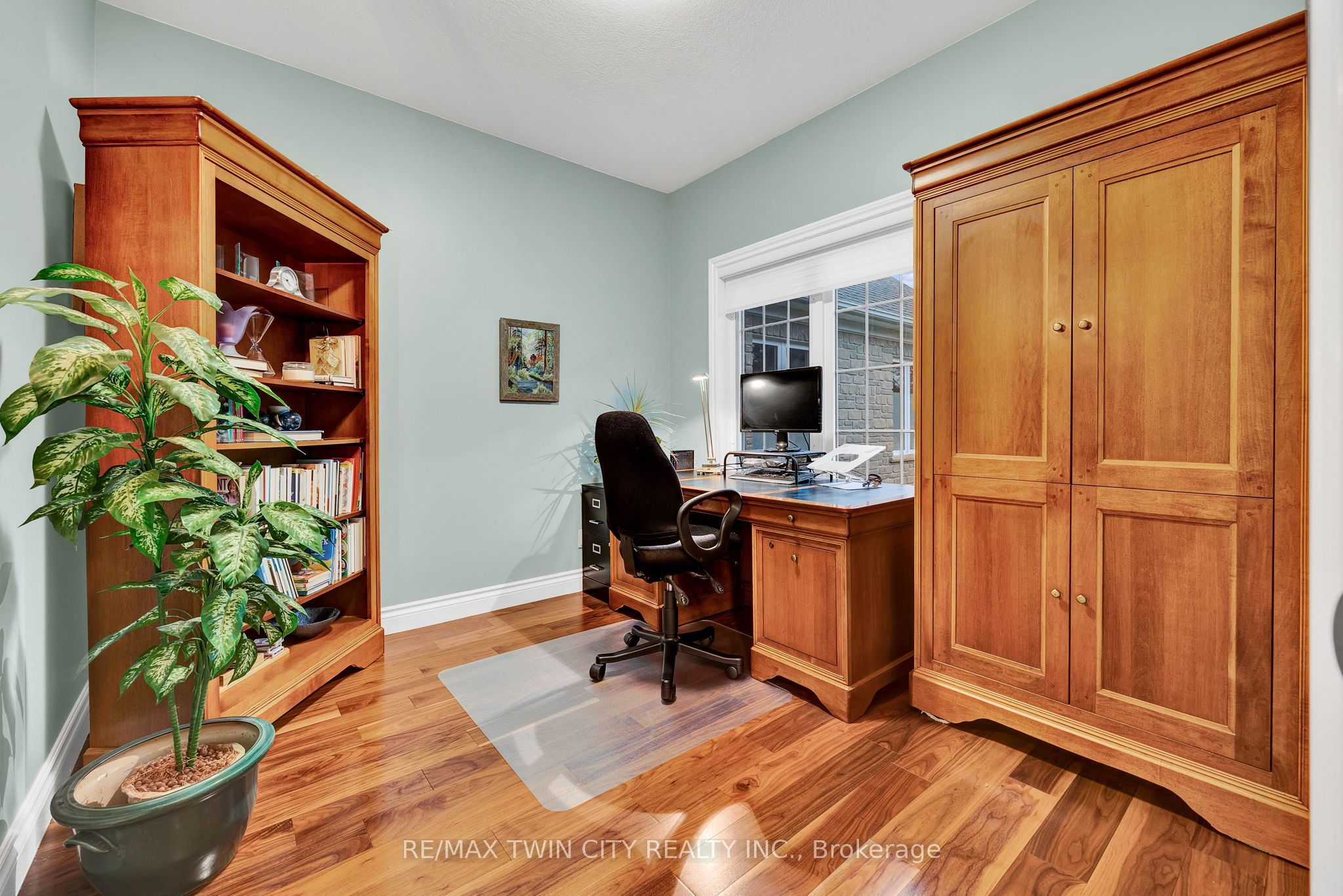 10 Meadow Heights Drive